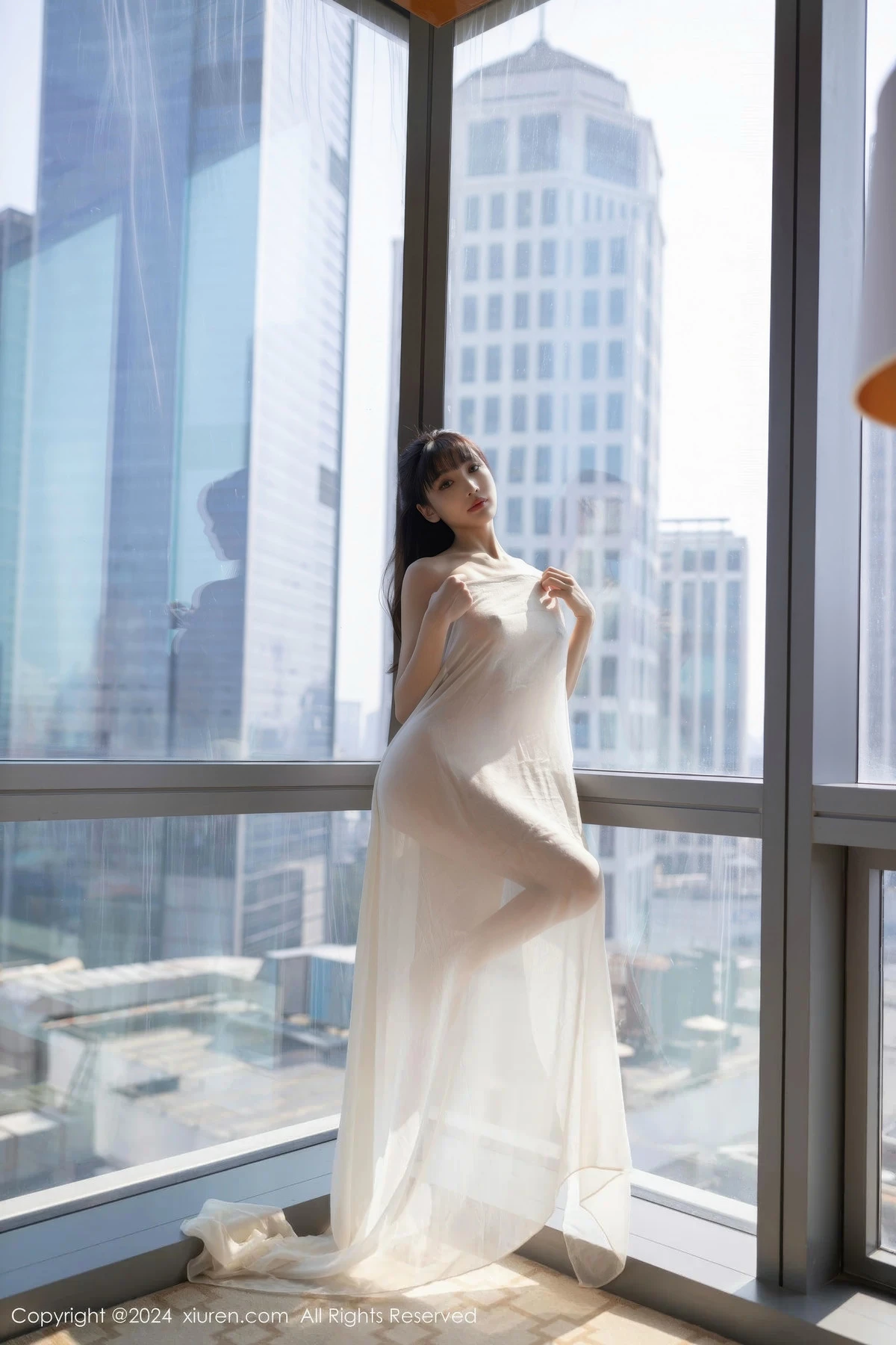 [[XiuRen秀人网]秀人网]No.9340_模特陆萱萱性感白色情趣内衣配白丝吊袜秀曼妙身姿撩人诱惑写真83P