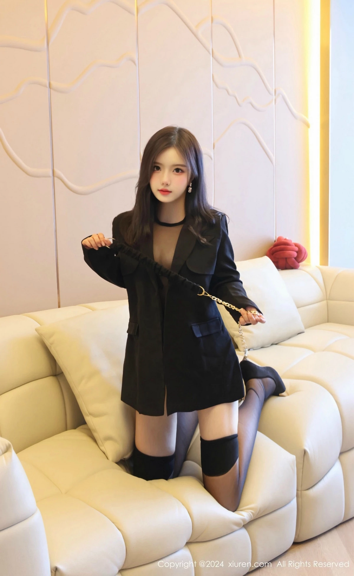 [[XiuRen秀人网]秀人网]No.9347_模特小薯条nienie性感黑色内衣配黑丝袜秀完美身材撩人诱惑写真102P