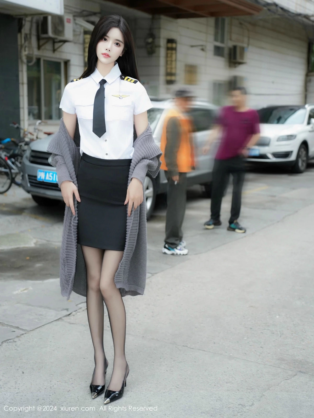 [[XiuRen秀人网]秀人网]No.9349_模特Erikaki性感白色制服露白色内衣配超薄黑丝秀曼妙身姿诱惑写真76P