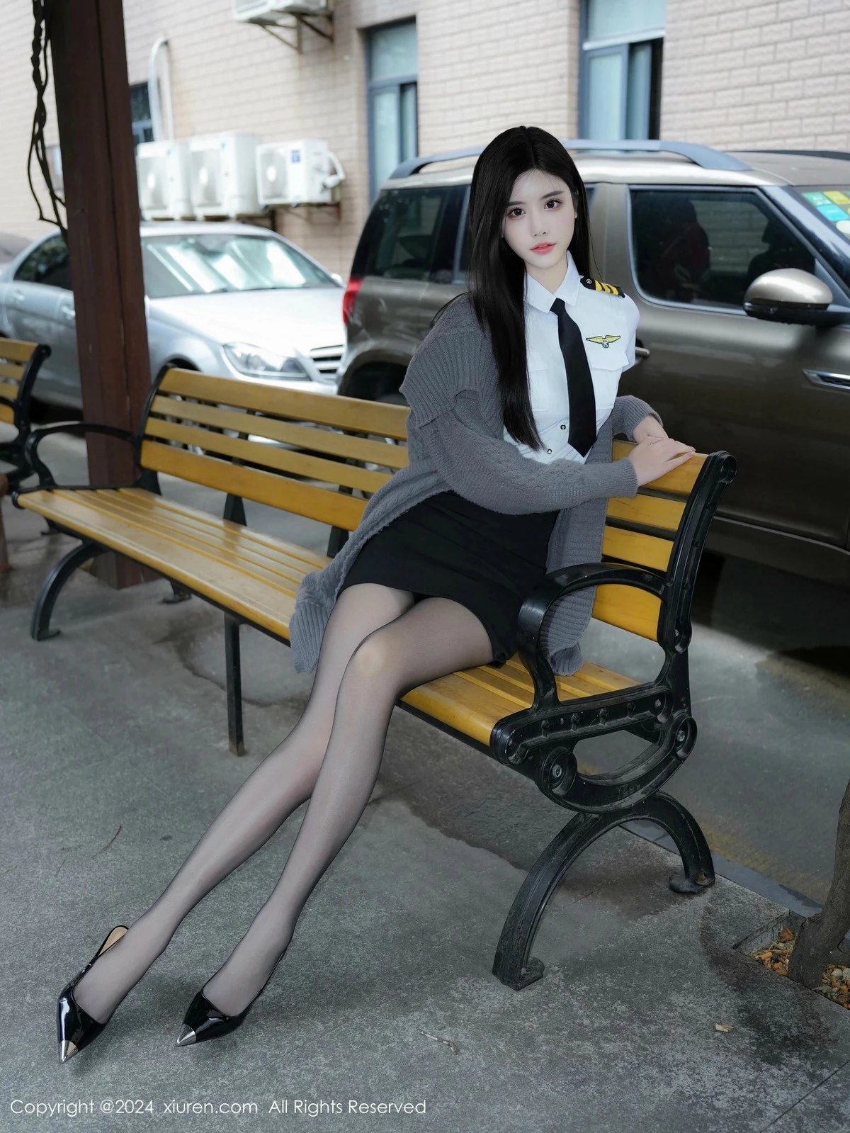 [[XiuRen秀人网]秀人网]No.9349_模特Erikaki性感白色制服露白色内衣配超薄黑丝秀曼妙身姿诱惑写真76P