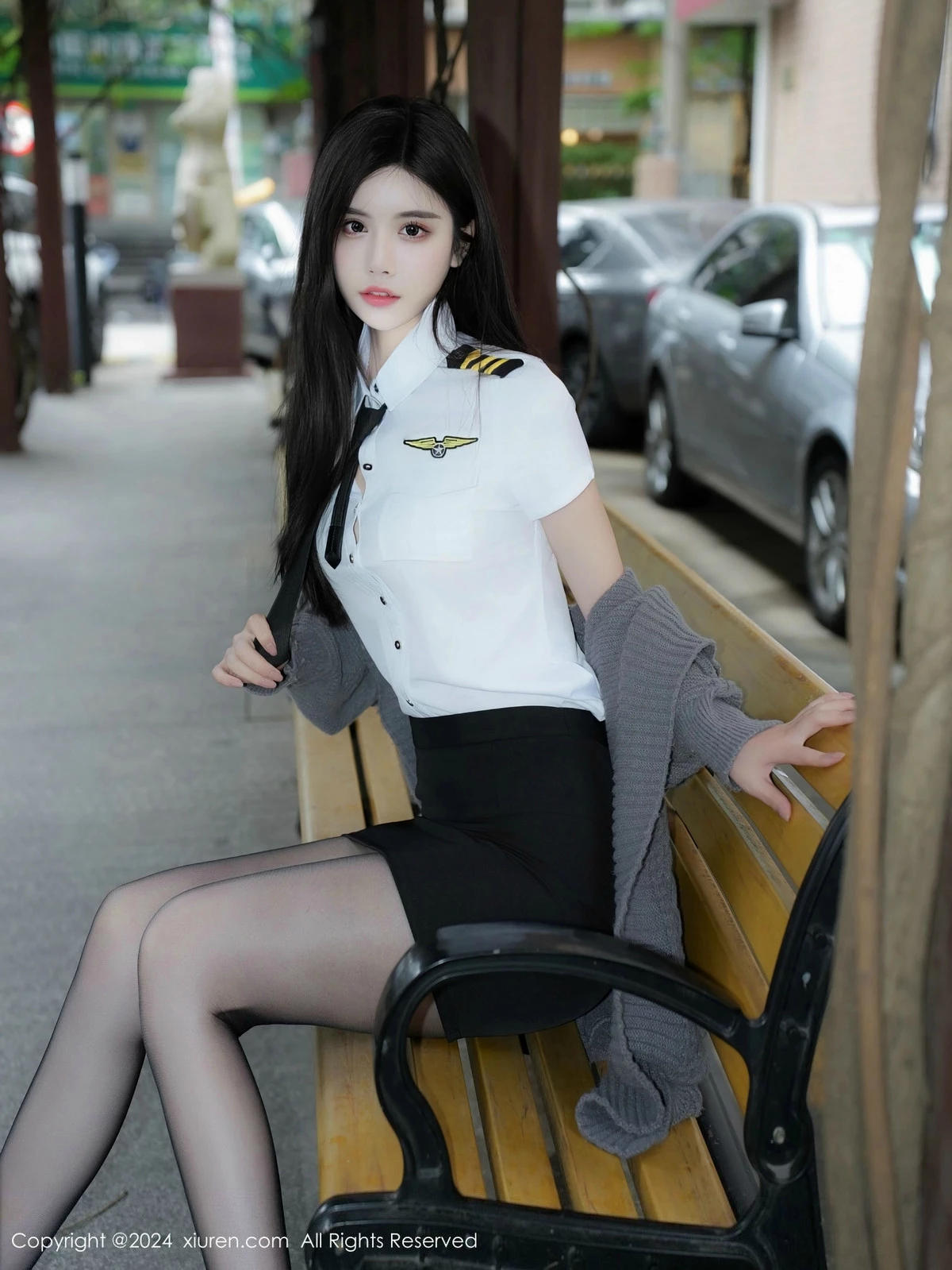 [[XiuRen秀人网]秀人网]No.9349_模特Erikaki性感白色制服露白色内衣配超薄黑丝秀曼妙身姿诱惑写真76P