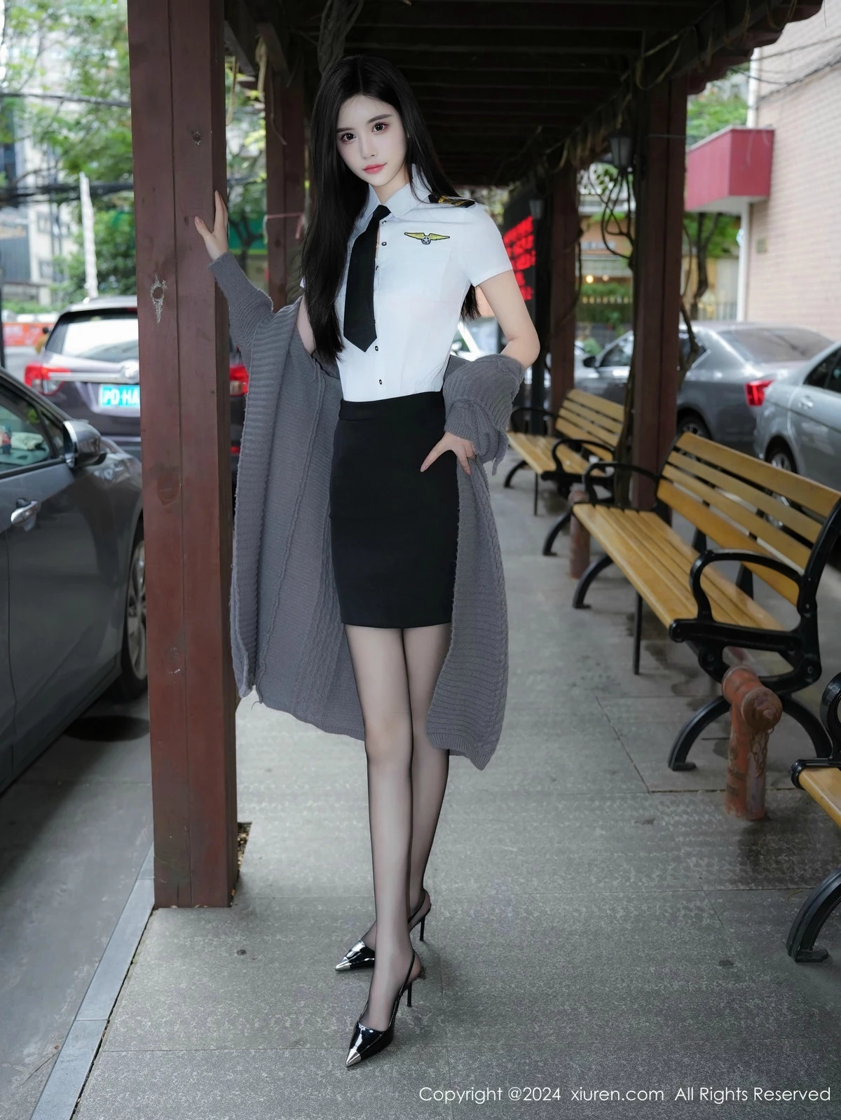 [[XiuRen秀人网]秀人网]No.9349_模特Erikaki性感白色制服露白色内衣配超薄黑丝秀曼妙身姿诱惑写真76P