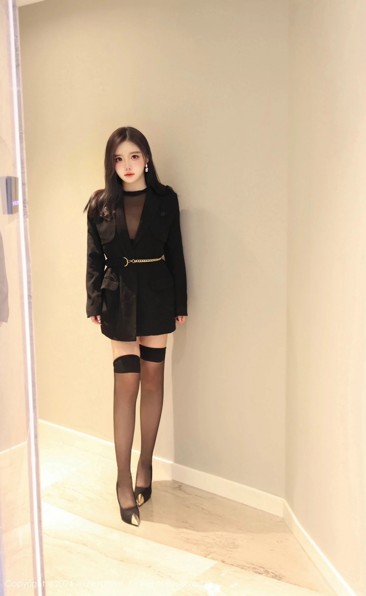 [[XiuRen秀人网]秀人网]No.9347_模特小薯条nienie性感黑色内衣配黑丝袜秀完美身材撩人诱惑写真102P