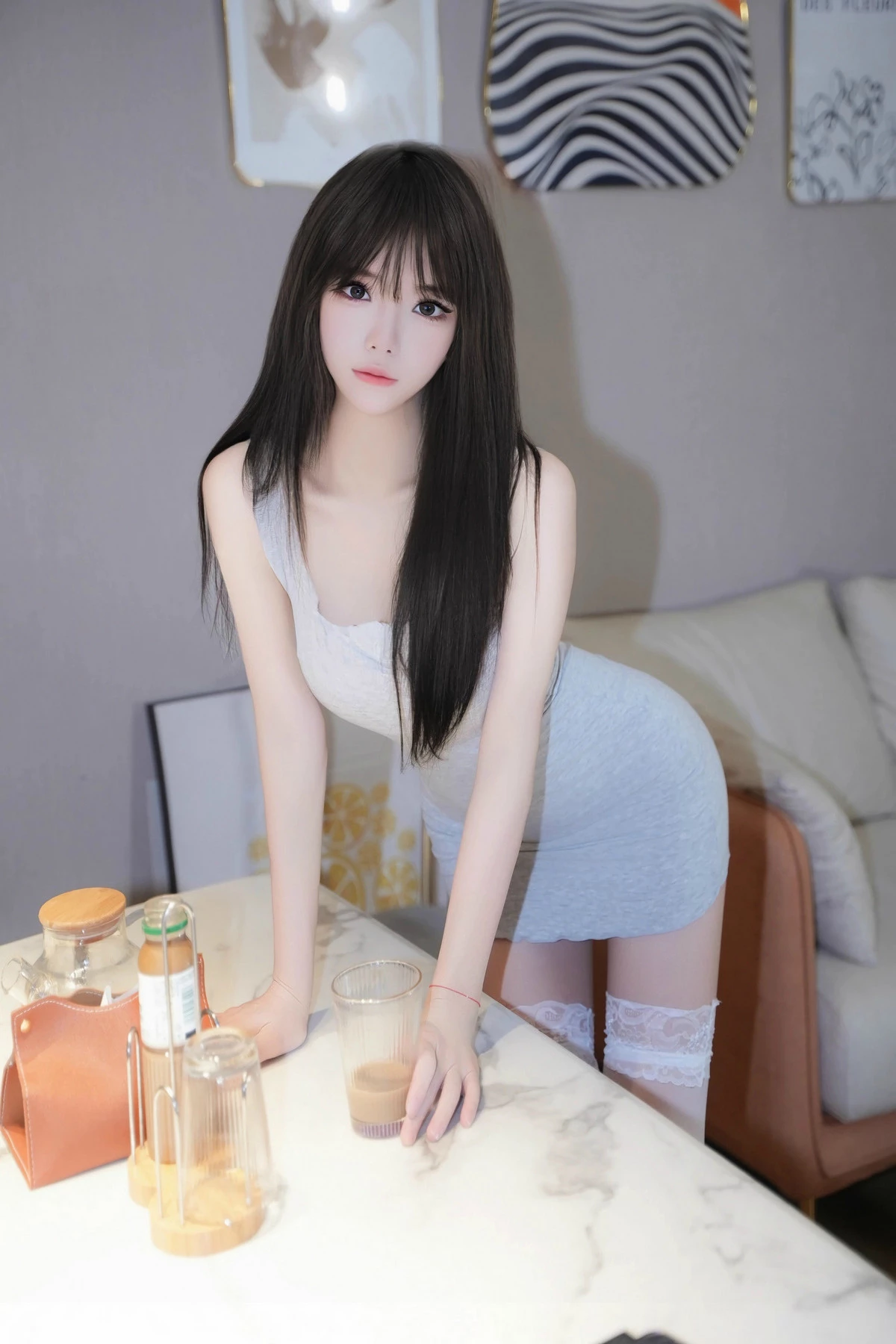 [[XiuRen秀人网]秀人网]No.9501_模特沐言yanyan性感灰色短裙露白色情趣内衣秀曼妙身姿诱惑写真68P