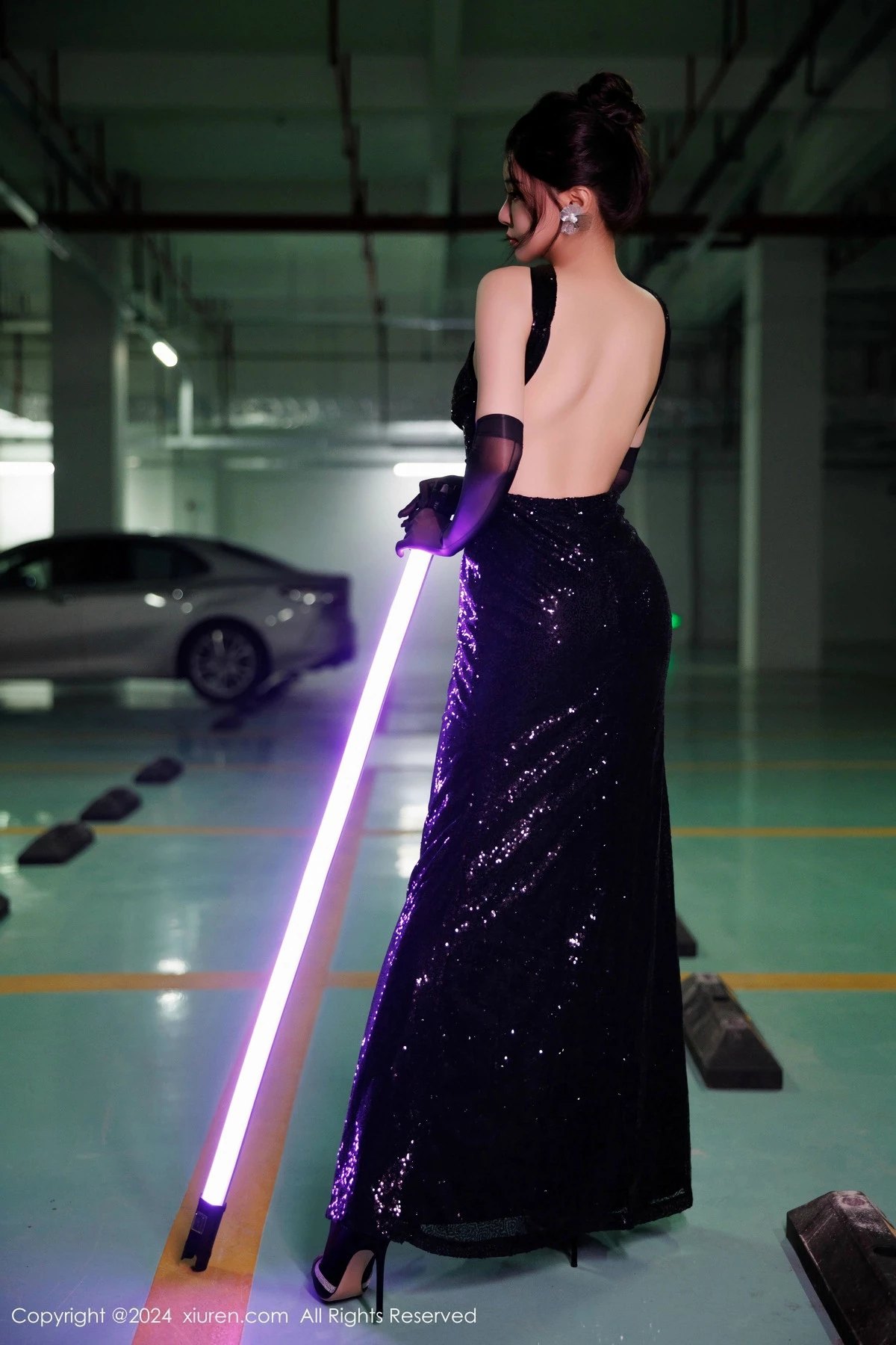 [[XiuRen秀人网]秀人网]No.9512_模特凯竹Quinn性感黑色连衣裙配黑丝袜秀丰腴身材撩人诱惑写真82P