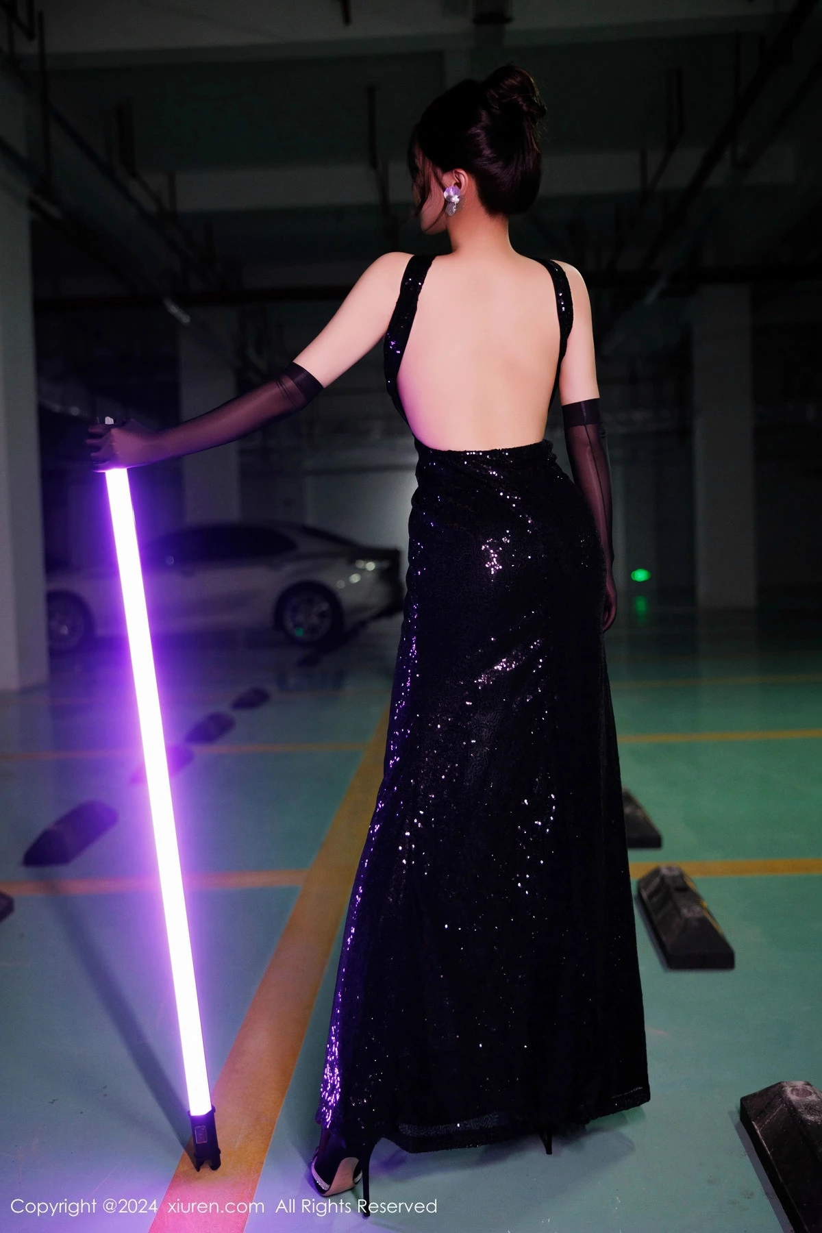 [[XiuRen秀人网]秀人网]No.9512_模特凯竹Quinn性感黑色连衣裙配黑丝袜秀丰腴身材撩人诱惑写真82P