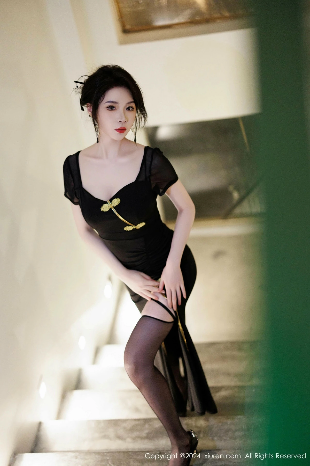 [[XiuRen秀人网]秀人网]No.9526_模特梦心玥性感黑色连衣裙+白色情趣服饰秀高挑曼妙身姿诱惑写真86P