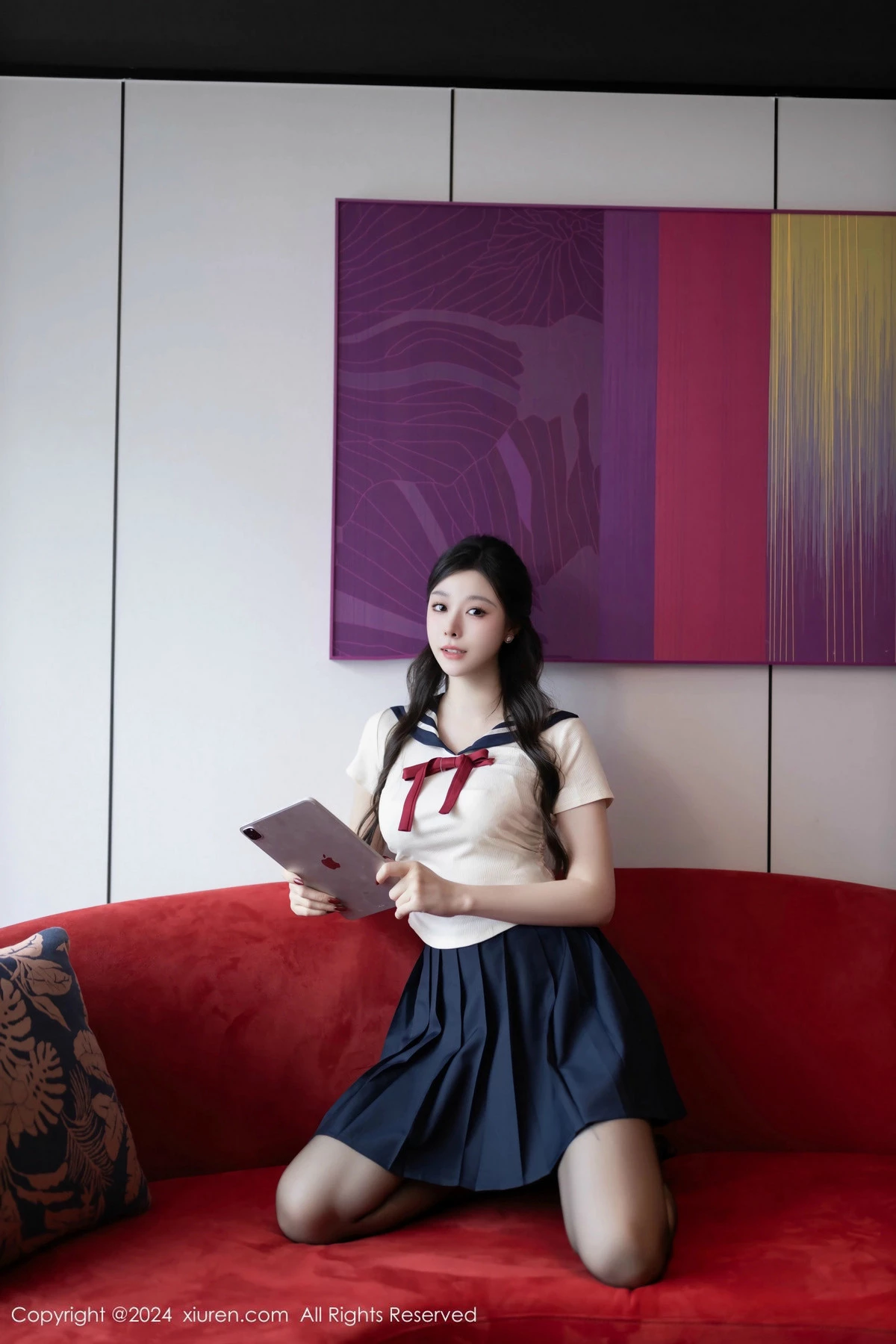 [[XiuRen秀人网]秀人网]No.9530_模特小逗逗性感JK制服露白色内衣配超薄黑丝秀曼妙身姿诱惑写真80P