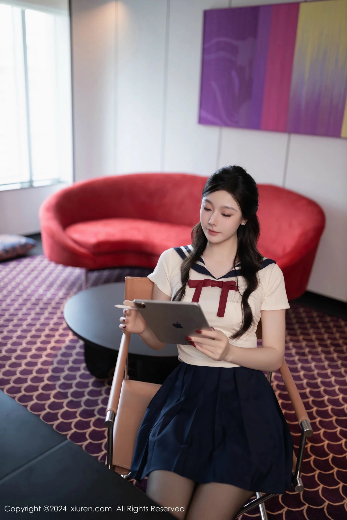 [[XiuRen秀人网]秀人网]No.9530_模特小逗逗性感JK制服露白色内衣配超薄黑丝秀曼妙身姿诱惑写真80P