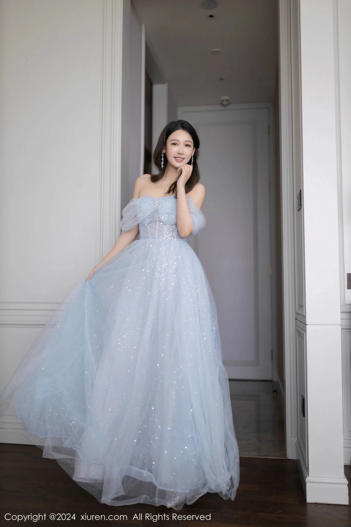 [[XiuRen秀人网]秀人网]No.9538_模特唐安琪性感淡蓝色薄纱礼裙露白色内衣秀曼妙身姿诱惑写真82P