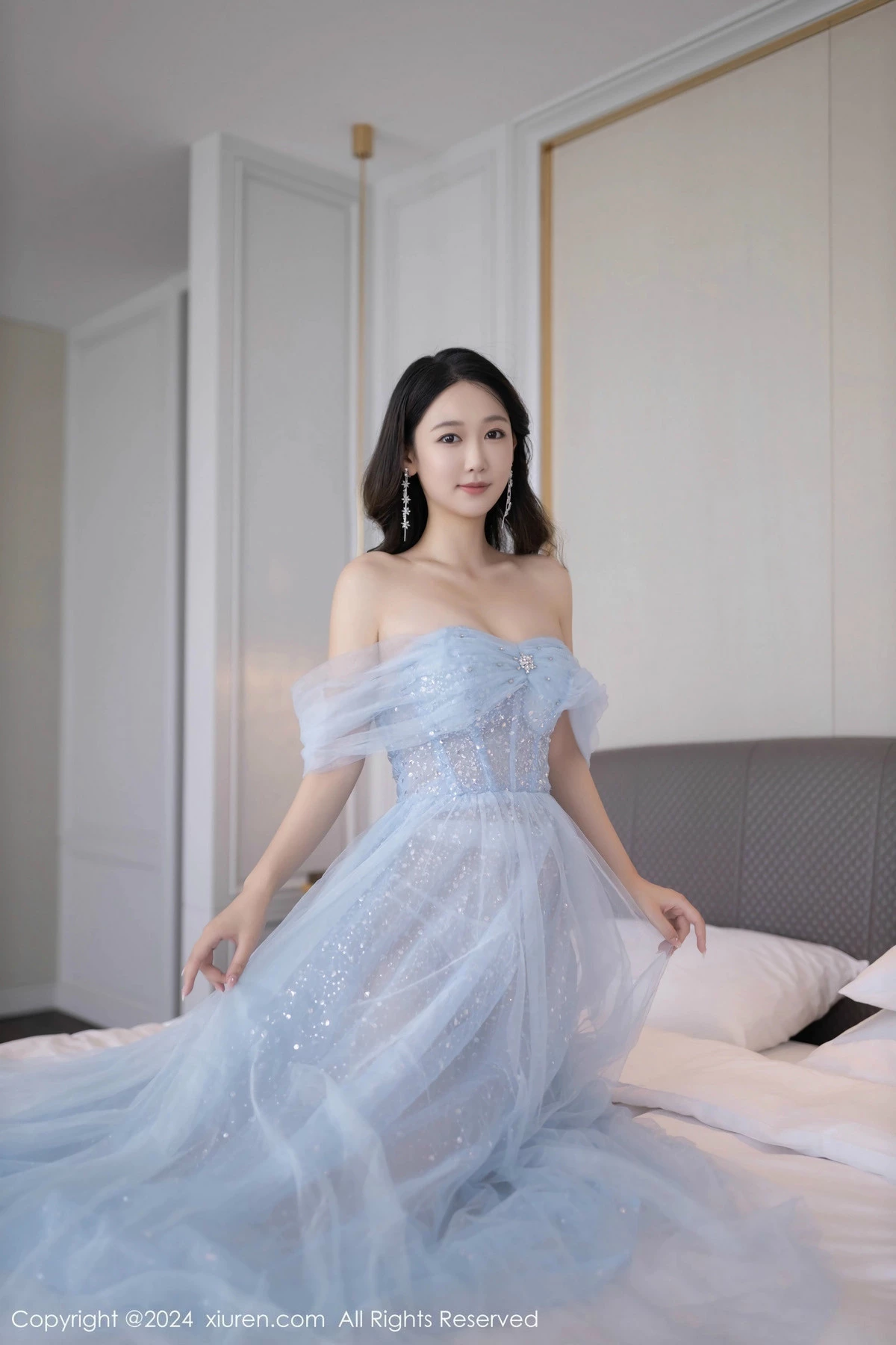 [[XiuRen秀人网]秀人网]No.9538_模特唐安琪性感淡蓝色薄纱礼裙露白色内衣秀曼妙身姿诱惑写真82P