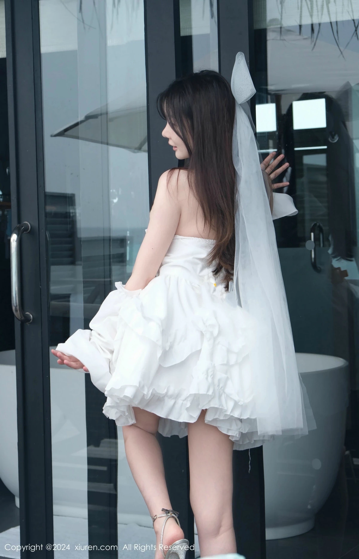 [[XiuRen秀人网]秀人网]No.9535_模特糯美子MINIbabe性感白色婚纱配情趣内衣秀惹火身材诱惑写真59P