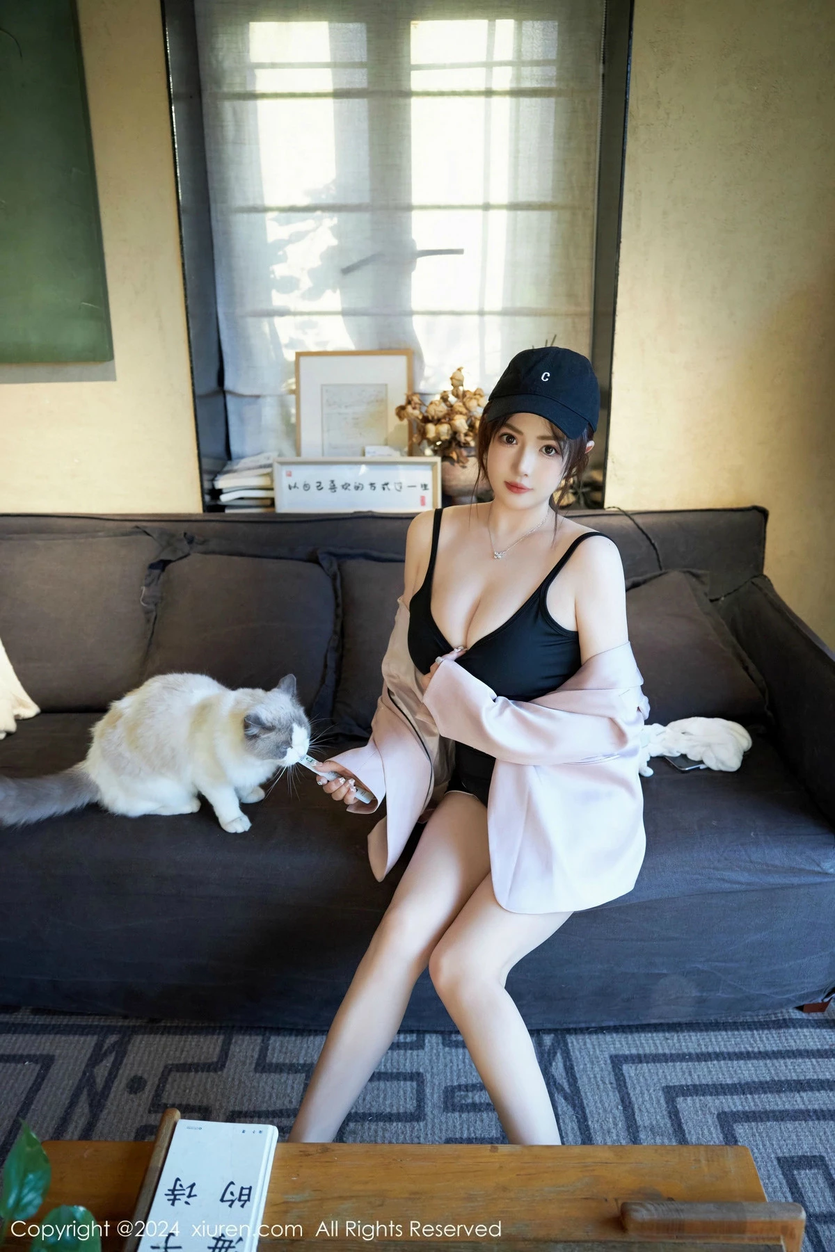 [[XiuRen秀人网]秀人网]No.9549_模特养乐多Doll性感深色运动服饰秀丰满身材白嫩美腿诱惑写真52P