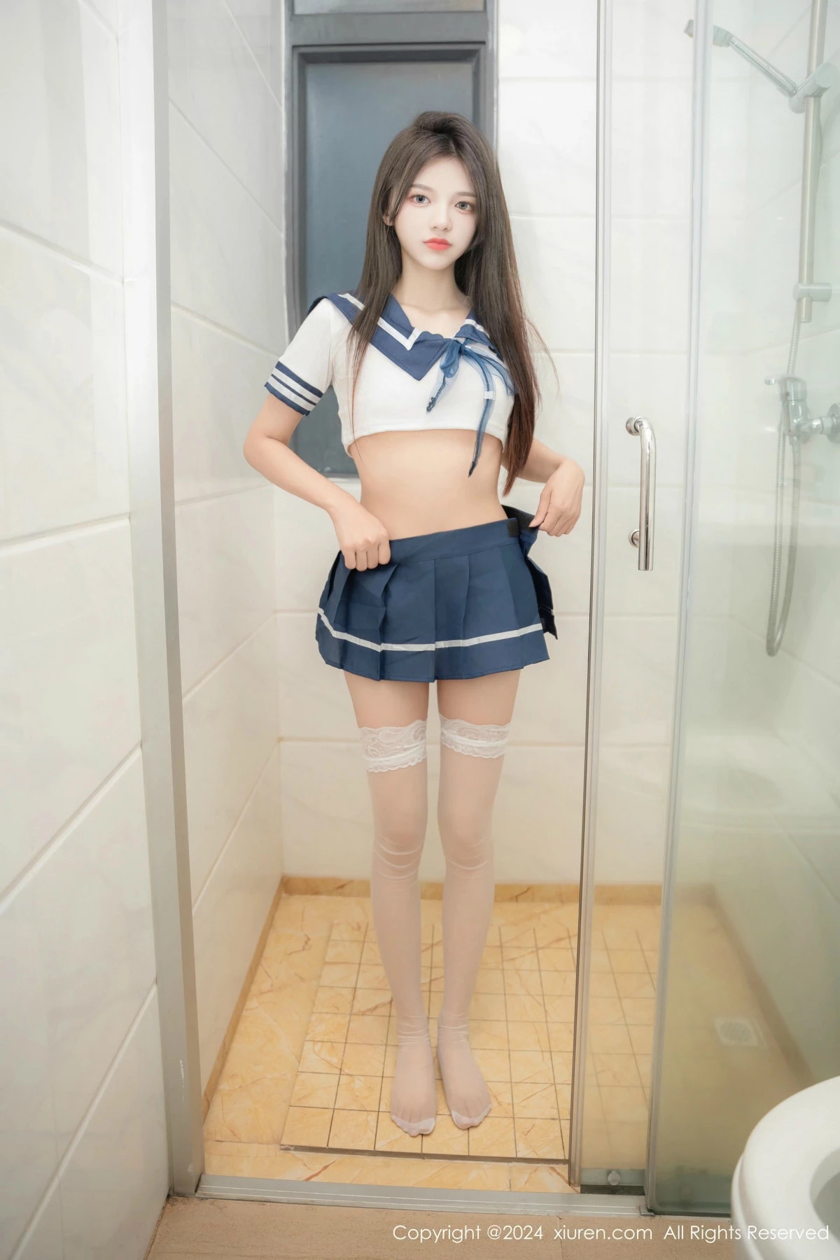 [[XiuRen秀人网]秀人网]No.9460_模特奶茹浴室场景性感JK制服配白色丝袜秀凹凸身材撩人诱惑写真51P