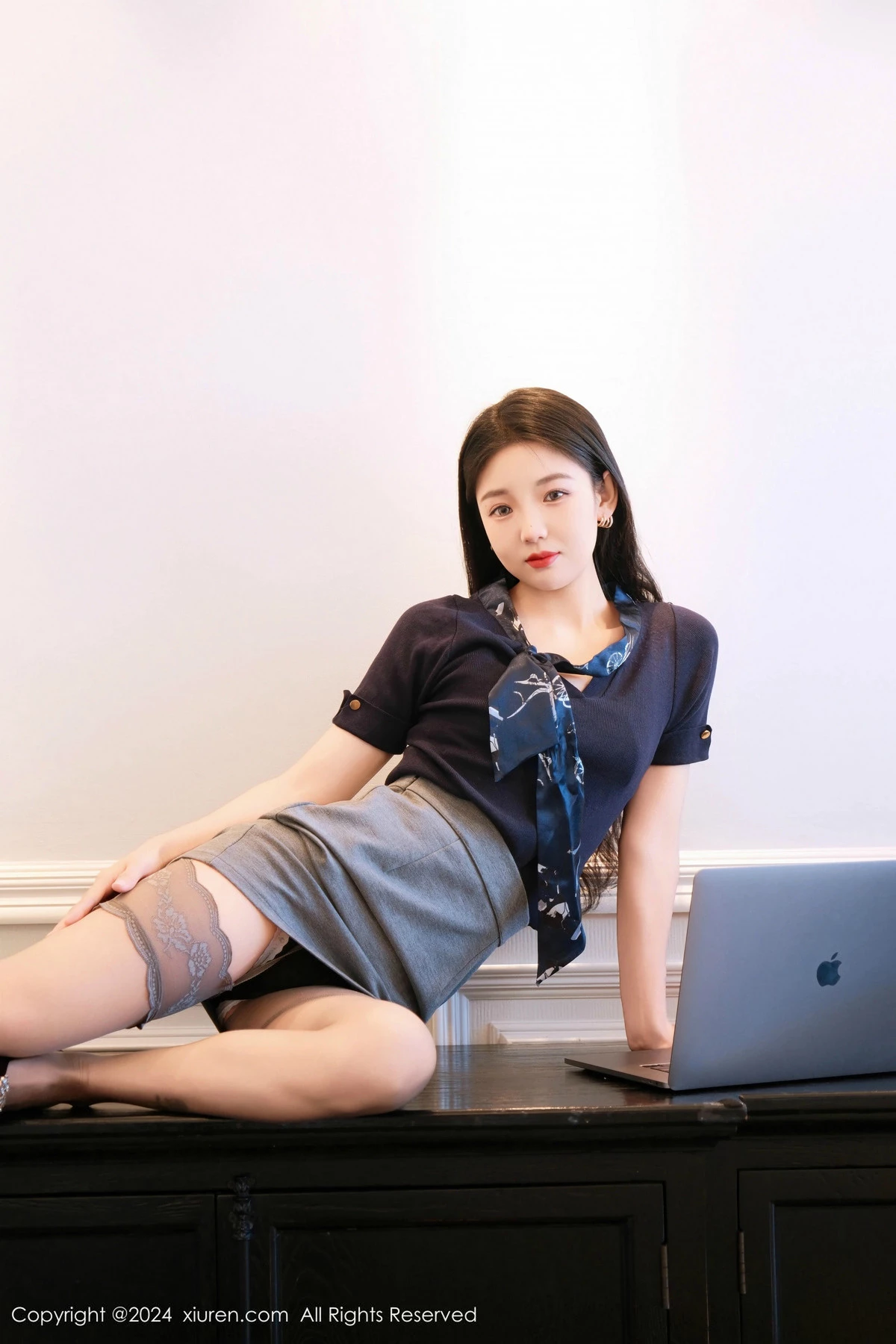 [[XiuRen秀人网]秀人网]No.9580_模特希恬儿性感红色情趣护士服配白丝袜秀曼妙身姿撩人诱惑写真66P