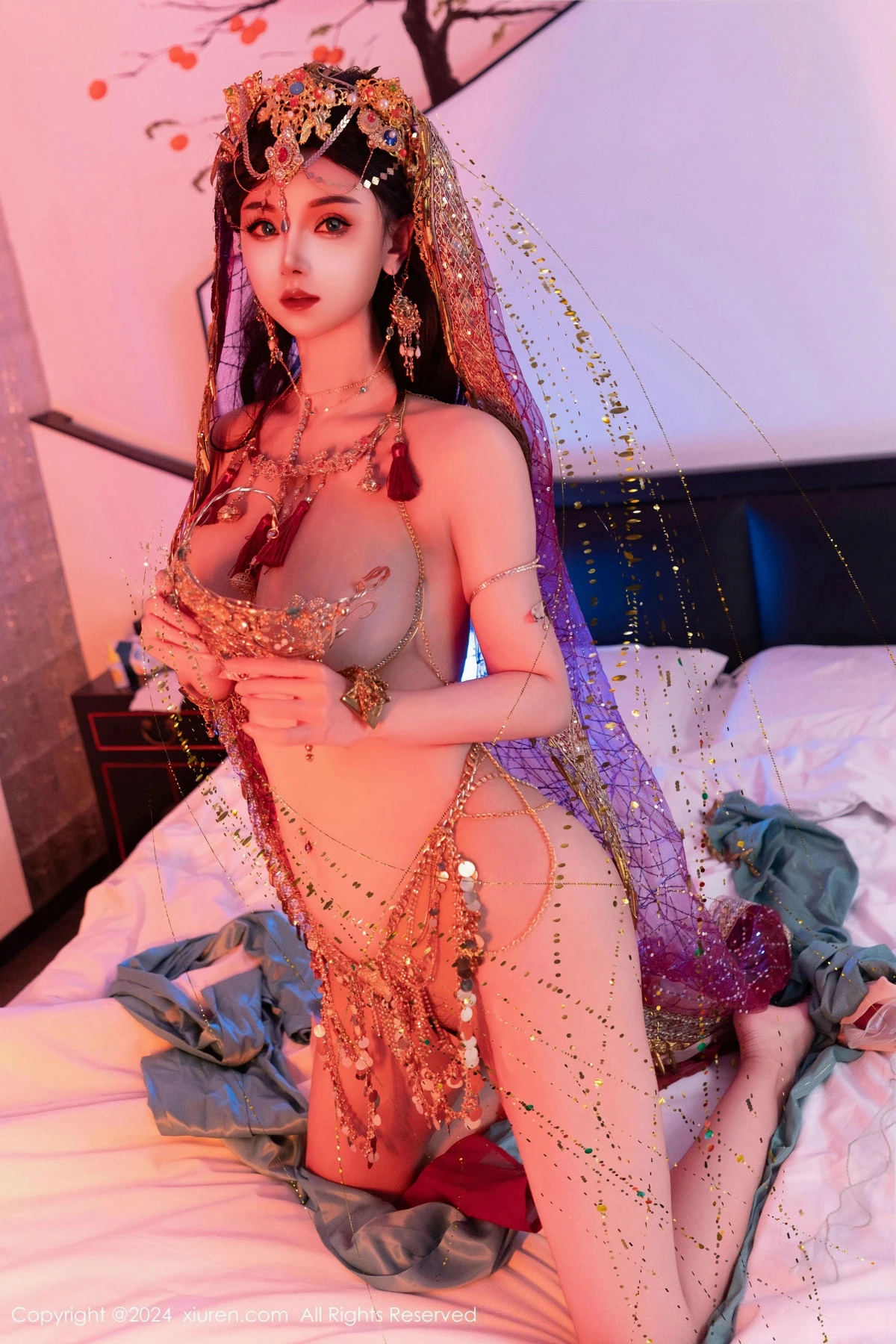 [[XiuRen秀人网]秀人网]No.9585_新人模特不吃冰淇淋异域风情女郎性感情趣服饰秀火辣身材诱惑写真85P