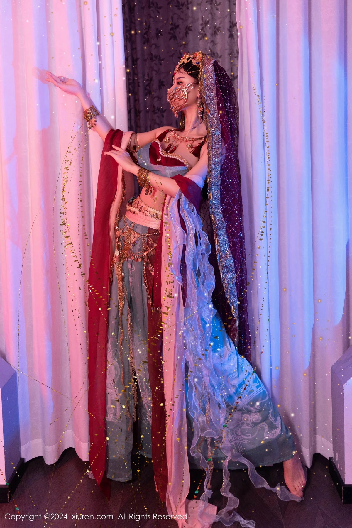 [[XiuRen秀人网]秀人网]No.9585_新人模特不吃冰淇淋异域风情女郎性感情趣服饰秀火辣身材诱惑写真85P