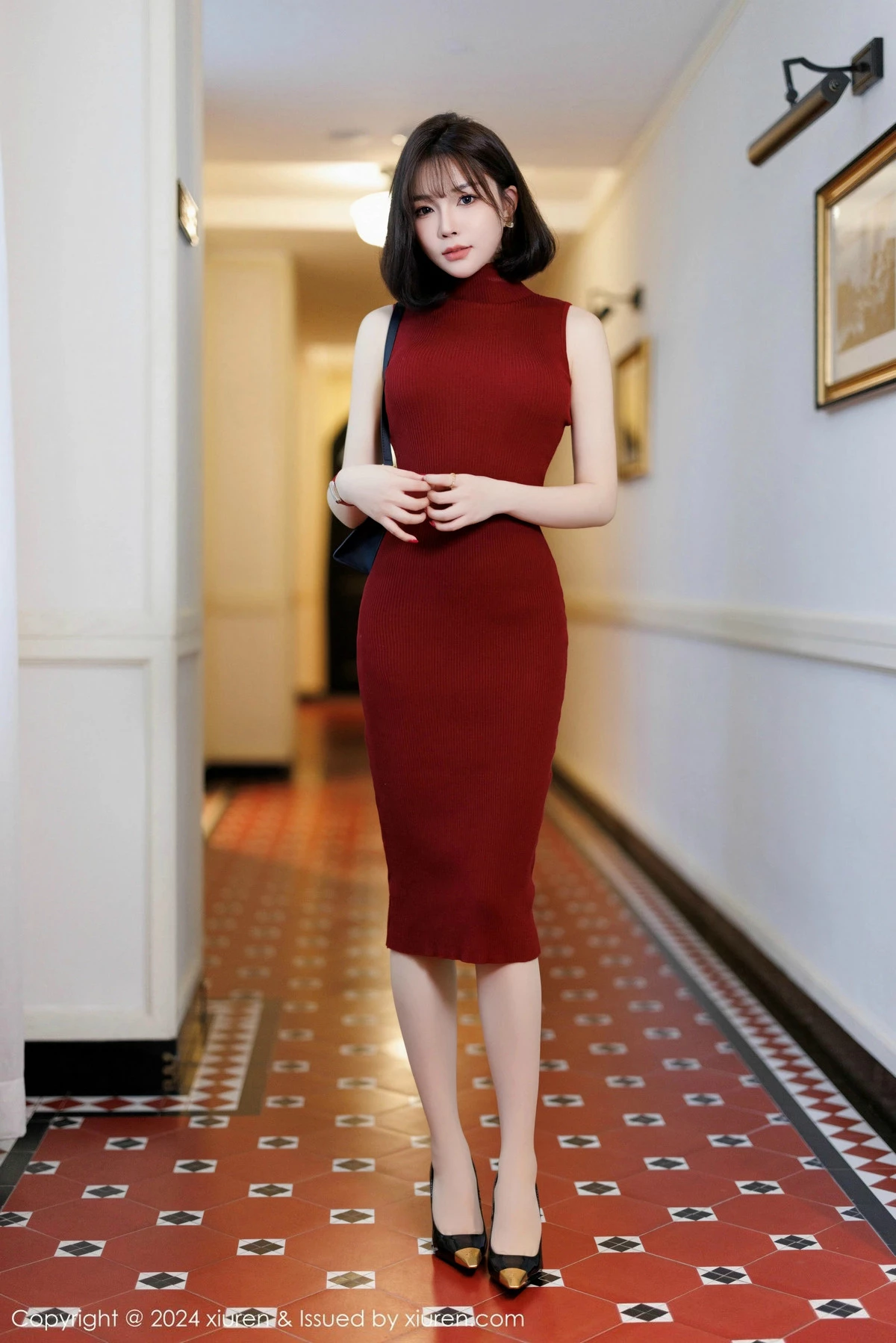 [[XiuRen秀人网]秀人网]No.9589_女神徐莉芝Booty红色连身裙露浅色内衣配超薄肉丝秀美腿诱惑写真91P