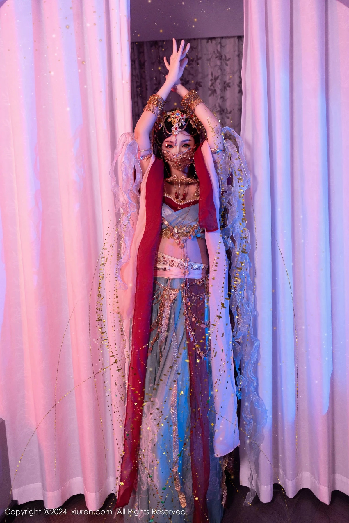 [[XiuRen秀人网]秀人网]No.9585_新人模特不吃冰淇淋异域风情女郎性感情趣服饰秀火辣身材诱惑写真85P