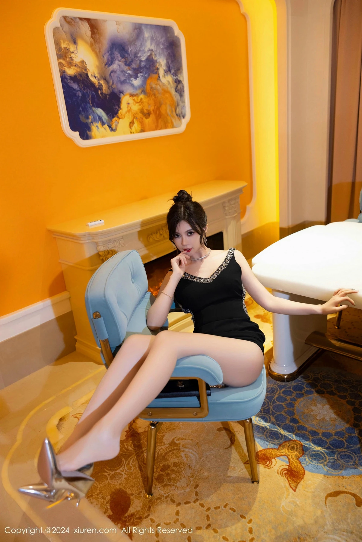 [[XiuRen秀人网]秀人网]No.9596_女神绮里嘉ula性感黑色连衣短裙配超薄肉丝秀曼妙身姿诱惑写真96P