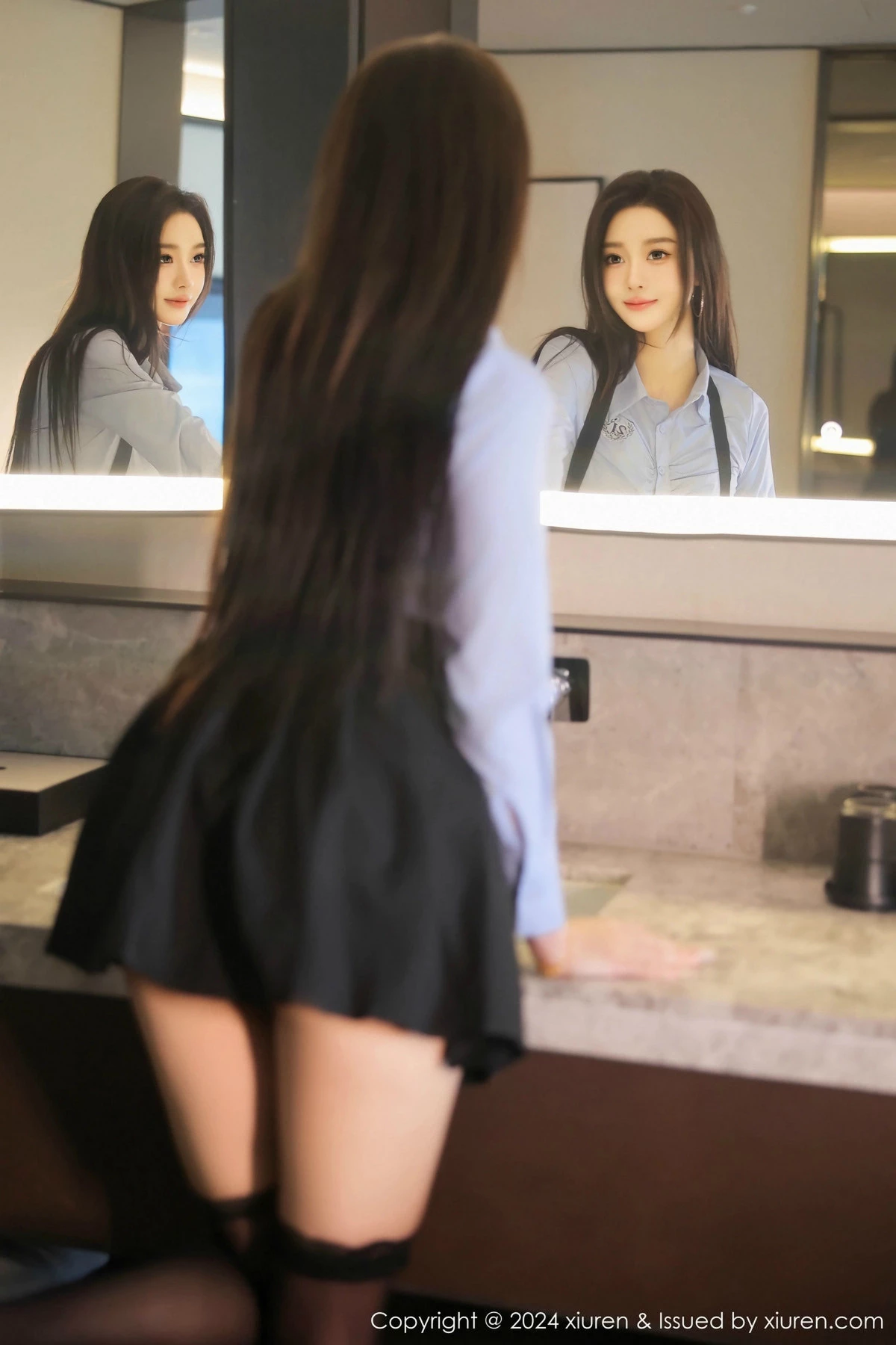 [[XiuRen秀人网]秀人网]No.9591_模特Candy糖糖性感蓝T配黑短裙露连体内衣秀完美身材诱惑写真78P