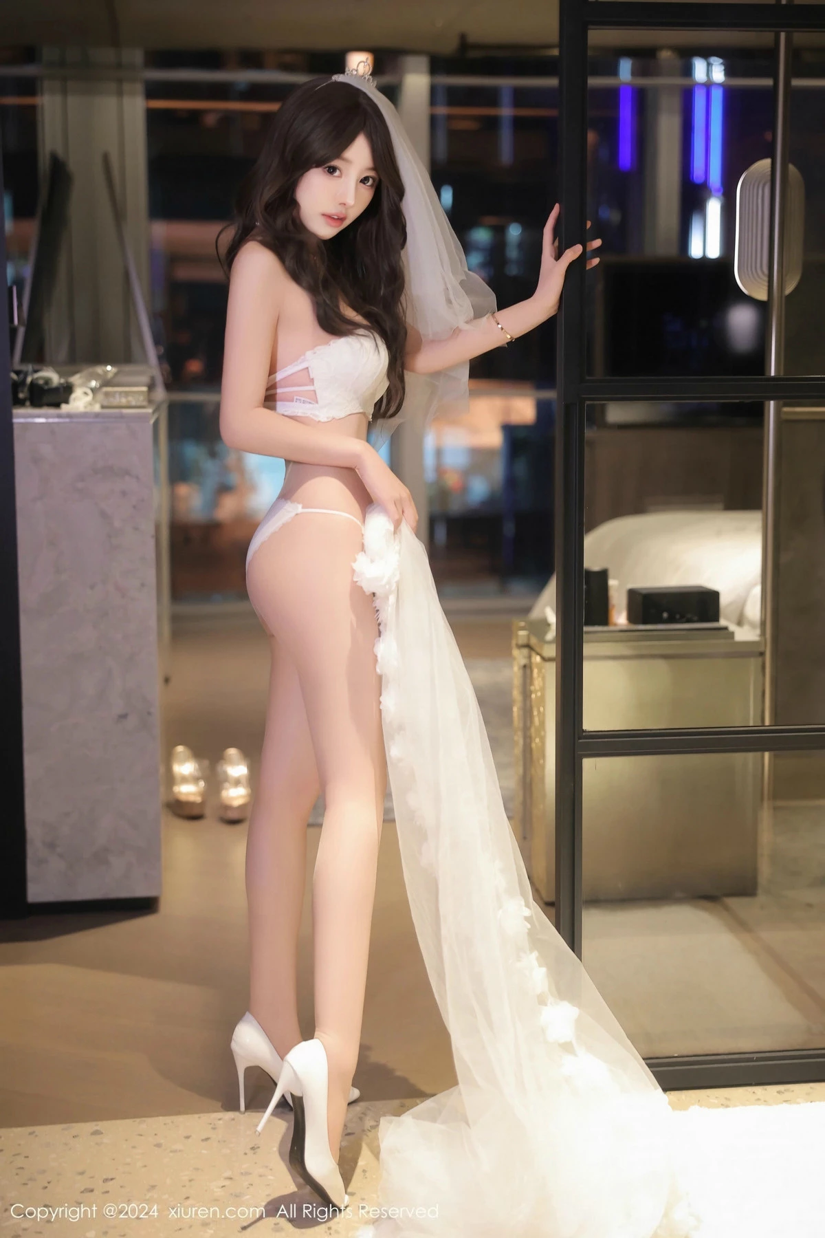 [[XiuRen秀人网]秀人网]No.9601_模特桃妖夭性感白色婚纱露白色内衣配超薄肉丝秀曼妙身姿诱惑写真77P