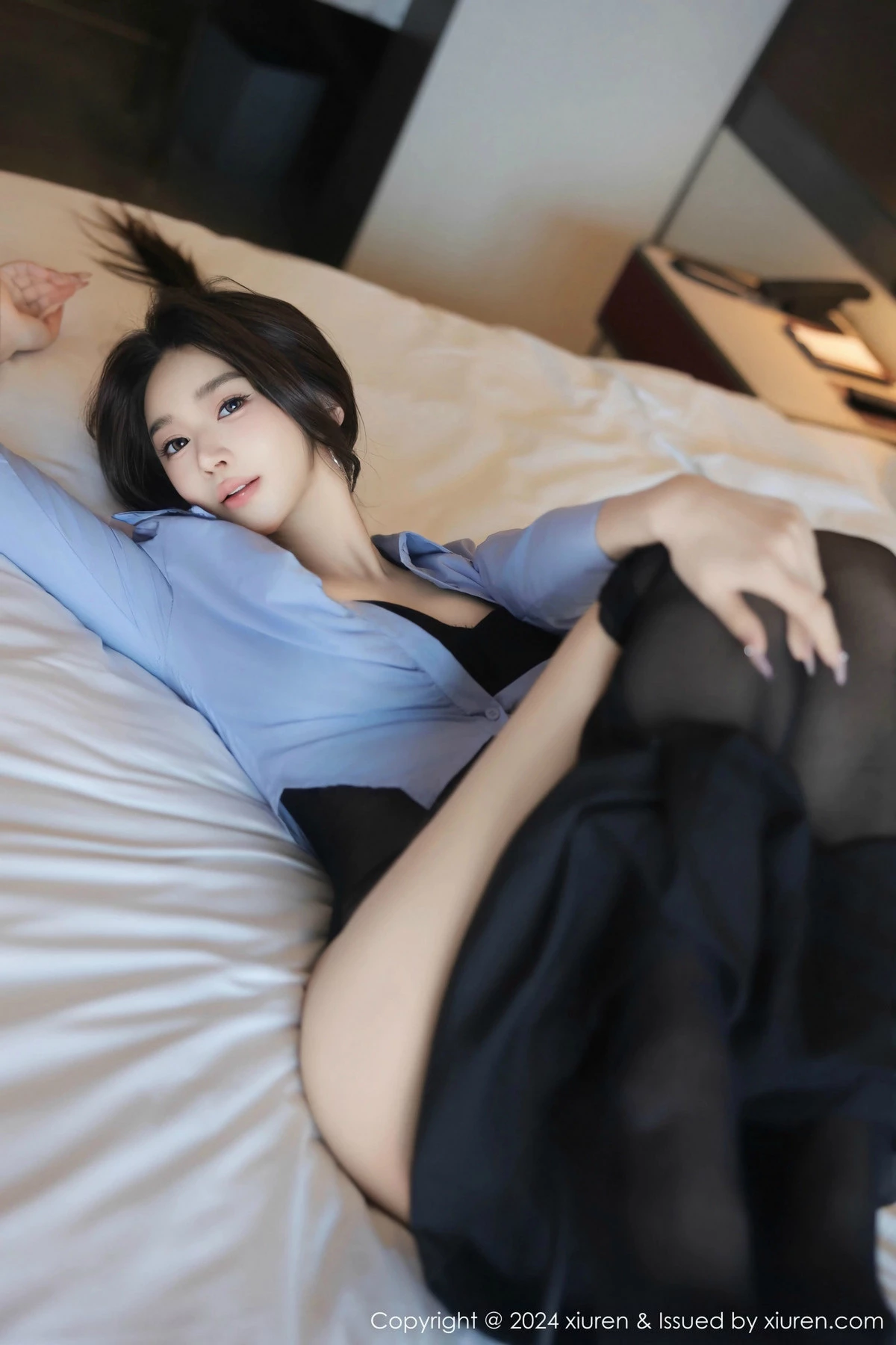 [[XiuRen秀人网]秀人网]No.9591_模特Candy糖糖性感蓝T配黑短裙露连体内衣秀完美身材诱惑写真78P