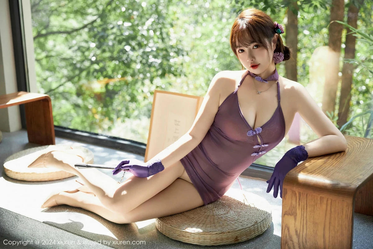 [[XiuRen秀人网]秀人网]No.9592_模特养乐多Doll性感紫色薄透服饰配超薄肉丝秀曼妙身姿诱惑写真52P