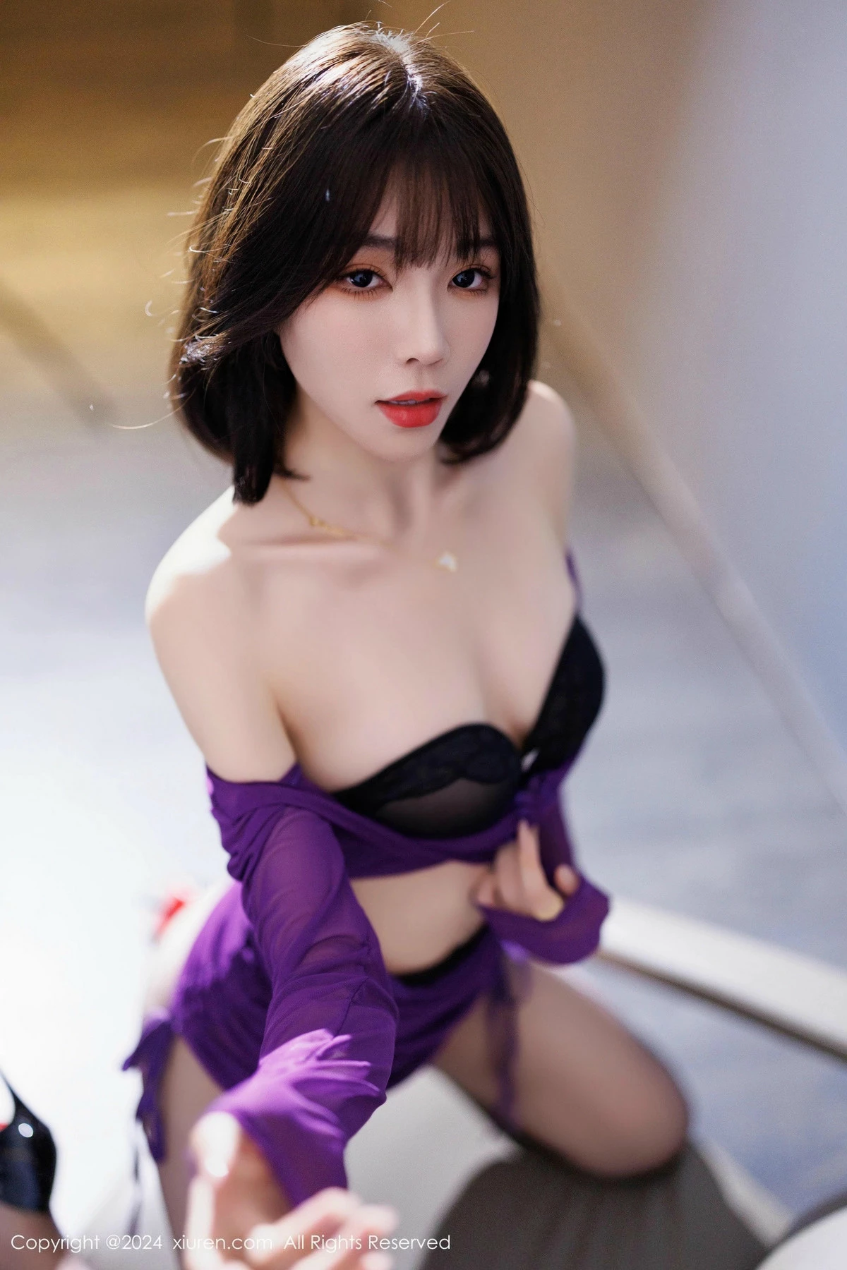 [[XiuRen秀人网]秀人网]No.9482_女神徐莉芝Booty紫色连衣短裙露黑色蕾丝情趣内衣撩人诱惑写真82P