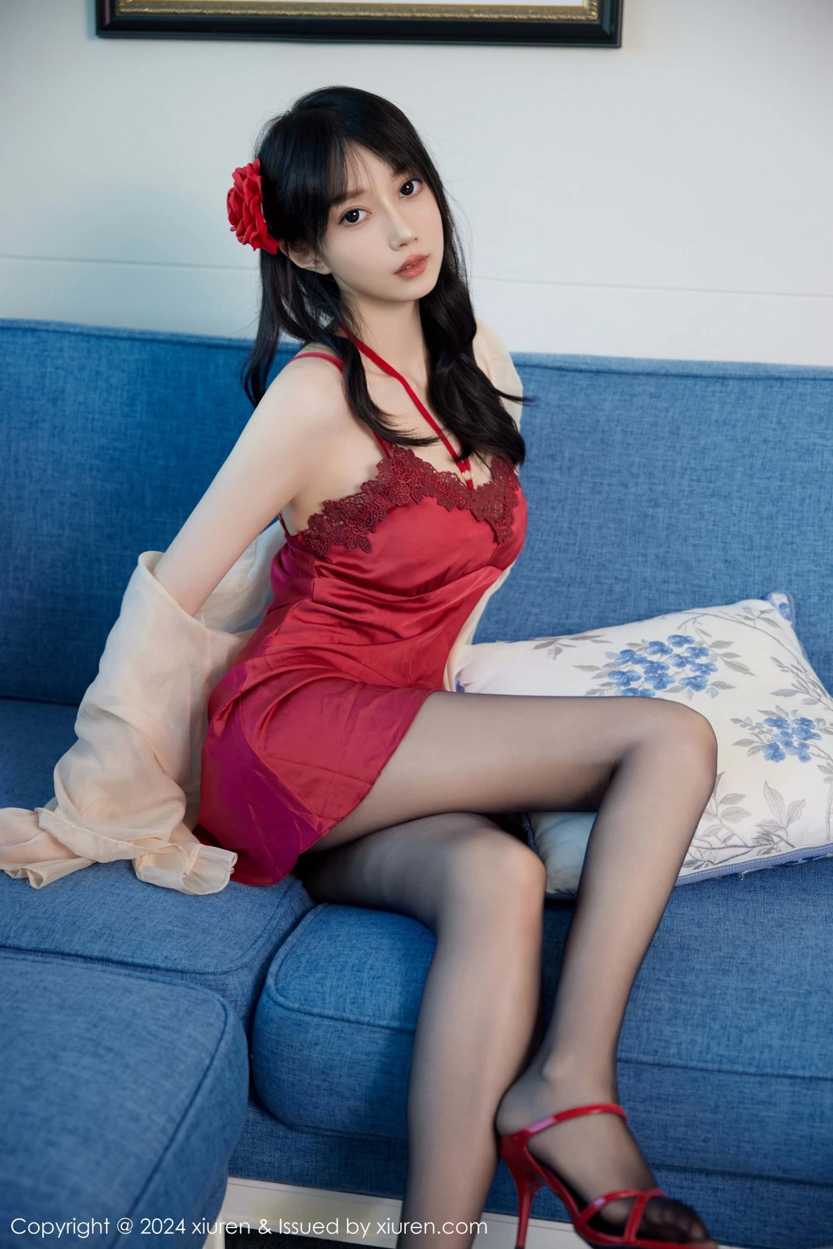 [[XiuRen秀人网]秀人网]No.9488_模特玥儿玥er性感红色睡裙露红色内衣配超薄黑色秀美腿诱惑写真79P