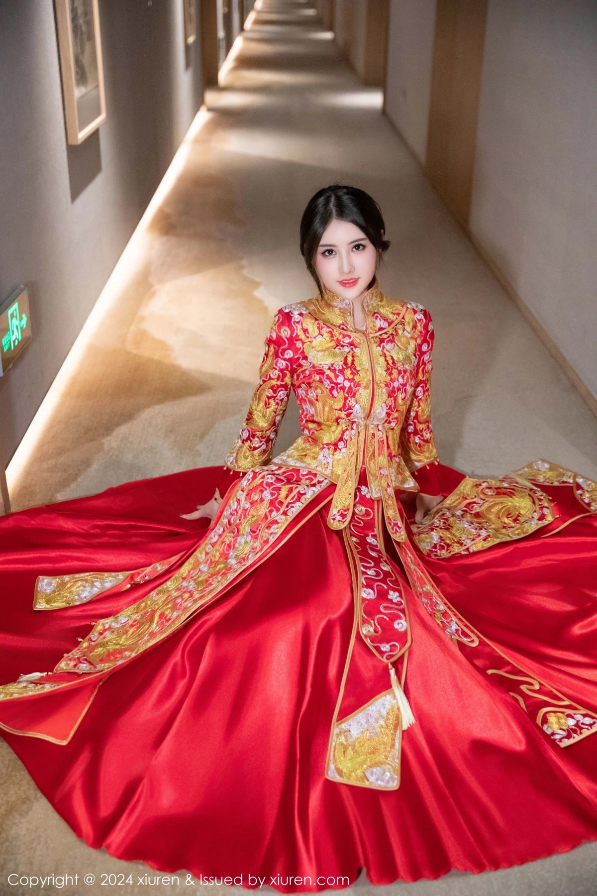 [[XiuRen秀人网]秀人网]No.9494_模特诗诗kiki性感红色新娘服饰露红色内衣秀惹火身材诱惑写真83P