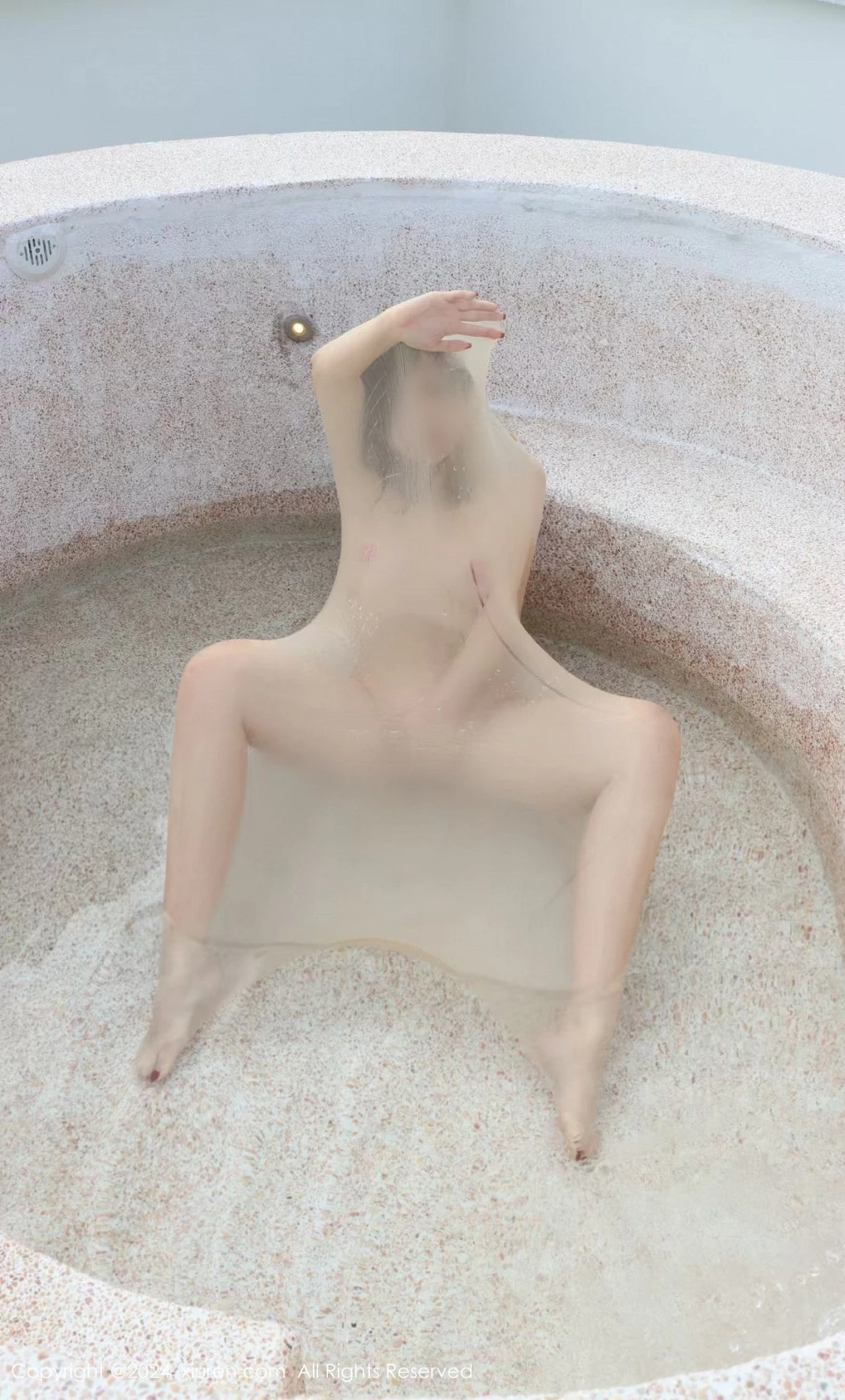 [[XiuRen秀人网]秀人网]No.9489_模特小薯条nienie户外性感肉色连体衣秀惹火身材撩人诱惑写真80P