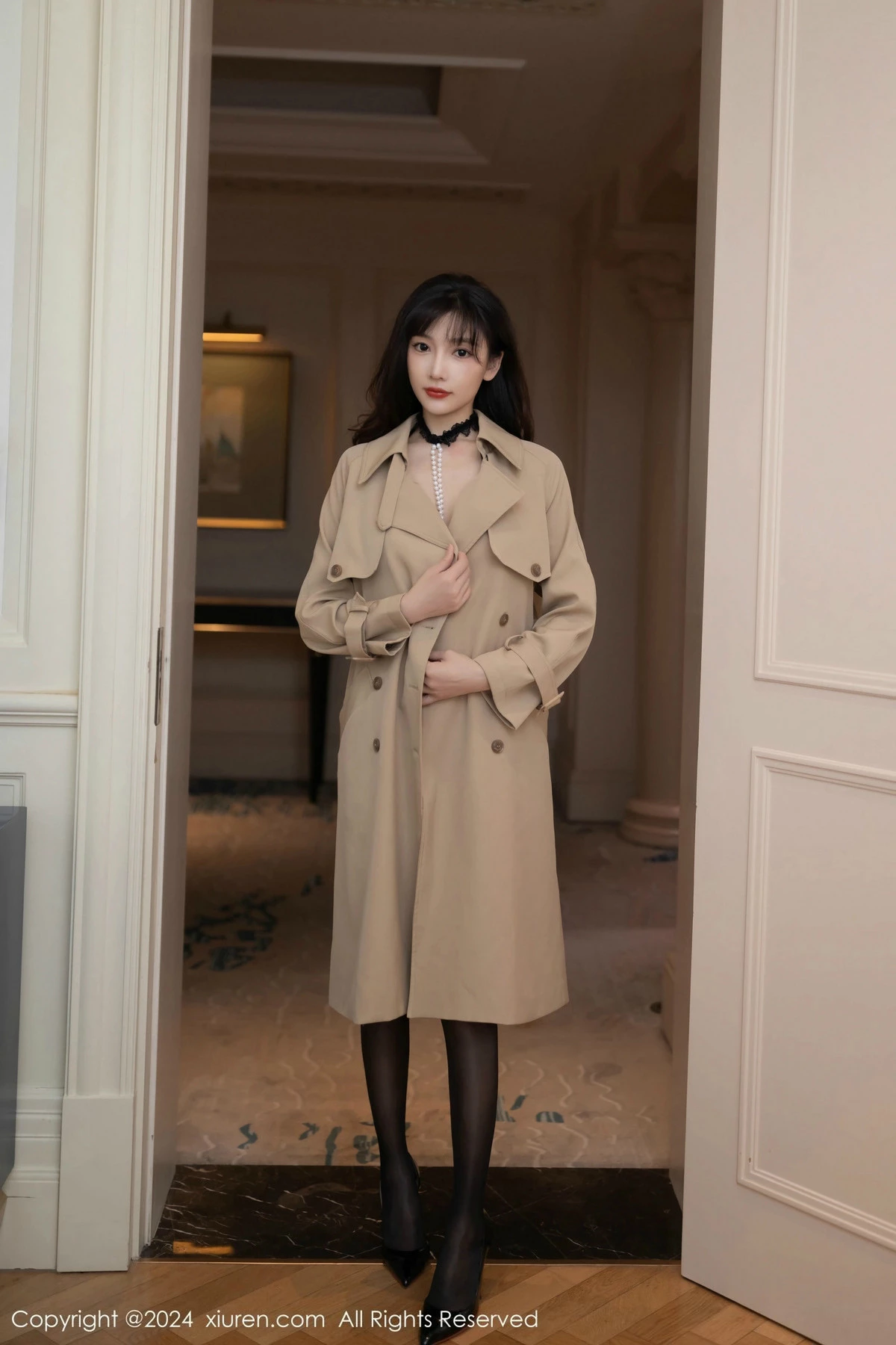 [[XiuRen秀人网]秀人网]No.9665_模特陆萱萱性感黑色情趣内衣配黑色丝袜秀曼妙身姿撩人诱惑写真80P