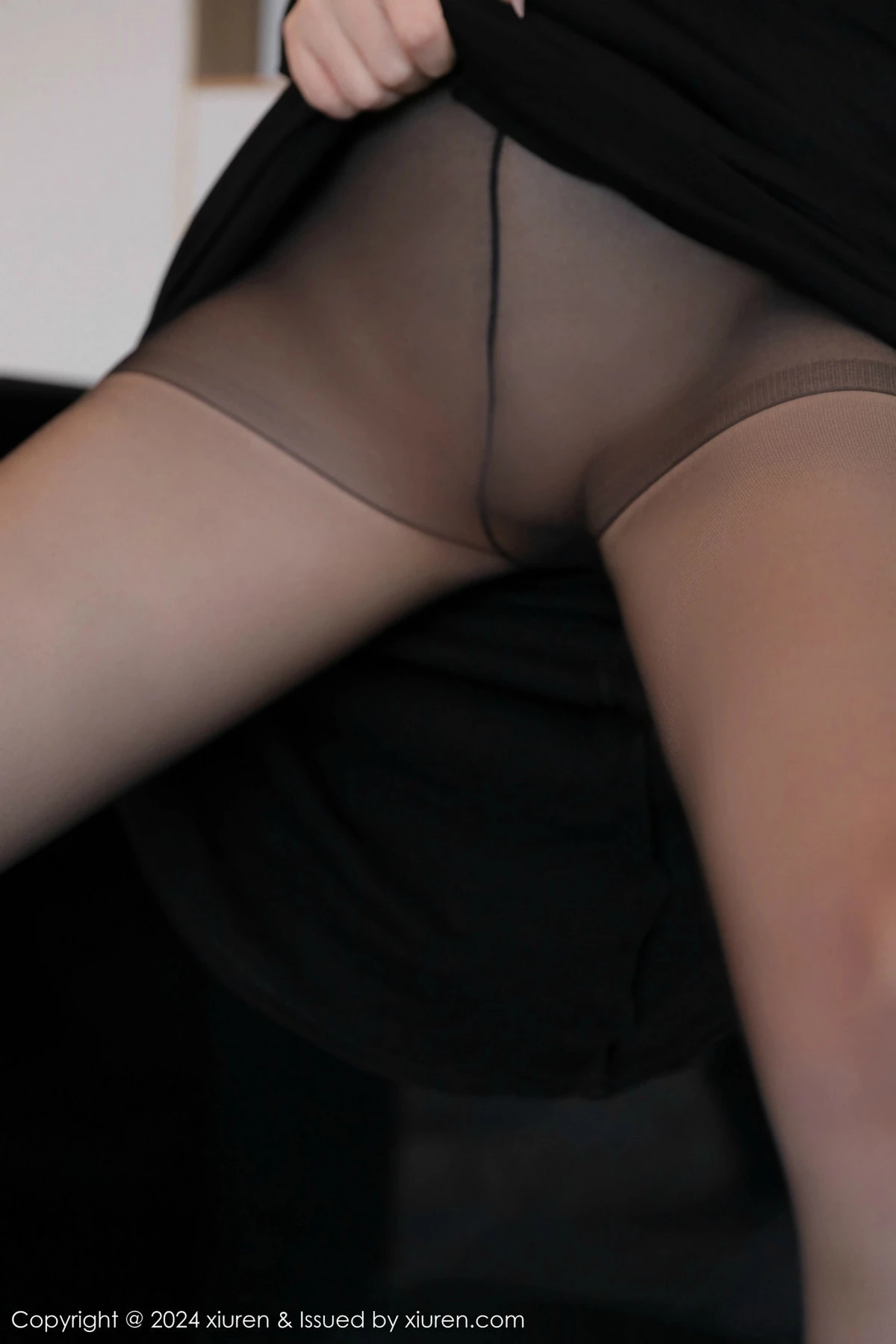 [[XiuRen秀人网]秀人网]No.9670_模特Candy糖糖性感黑色服饰露豹纹内衣配超薄黑丝秀美腿诱惑写真78P