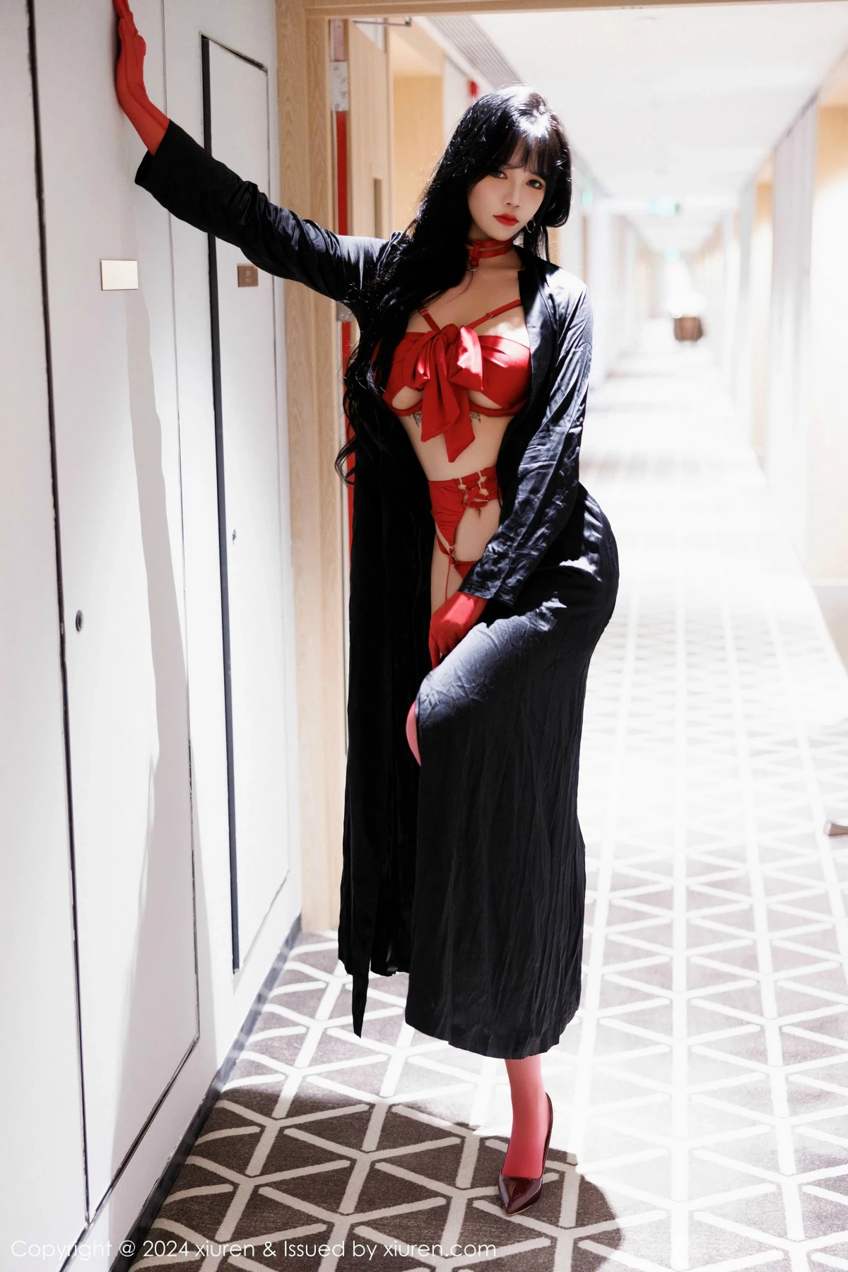 [[XiuRen秀人网]秀人网]No.9671_模特娜比性感红色情趣内衣配红色丝袜秀凹凸身材完美诱惑写真80P