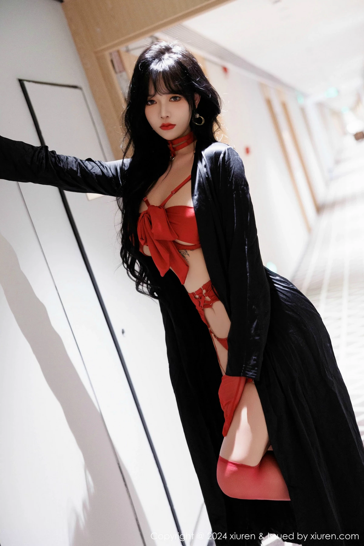 [[XiuRen秀人网]秀人网]No.9671_模特娜比性感红色情趣内衣配红色丝袜秀凹凸身材完美诱惑写真80P