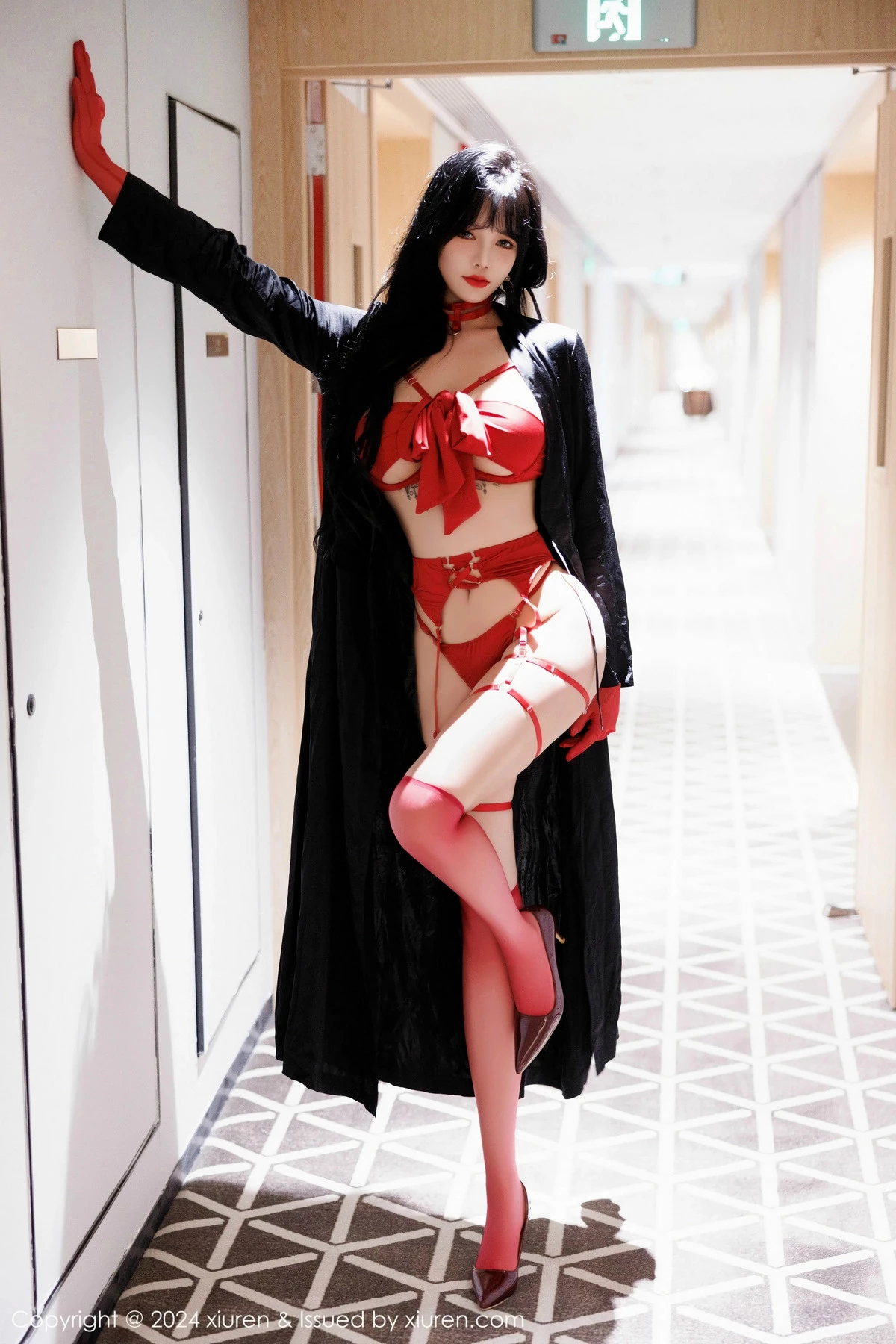 [[XiuRen秀人网]秀人网]No.9671_模特娜比性感红色情趣内衣配红色丝袜秀凹凸身材完美诱惑写真80P