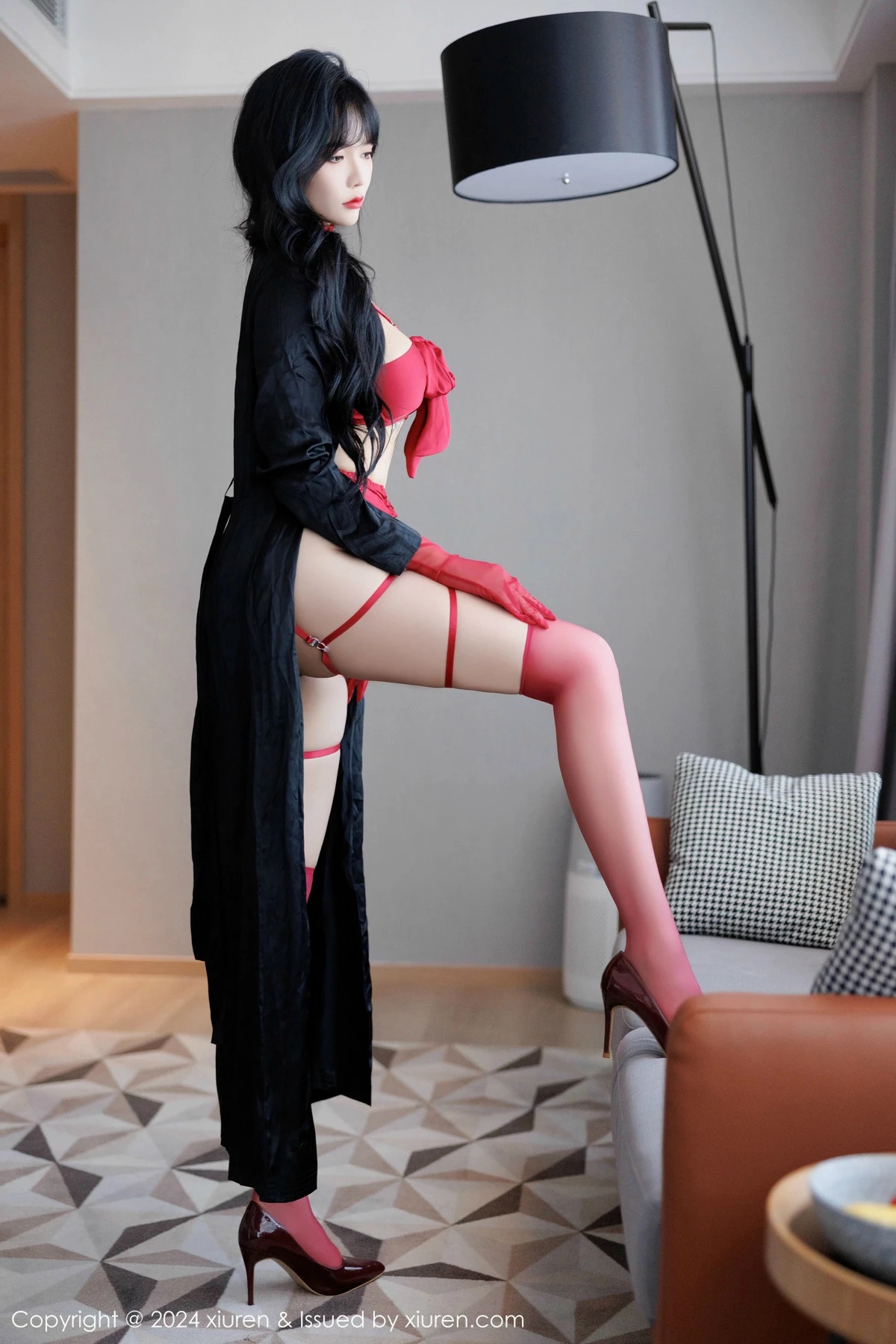 [[XiuRen秀人网]秀人网]No.9671_模特娜比性感红色情趣内衣配红色丝袜秀凹凸身材完美诱惑写真80P