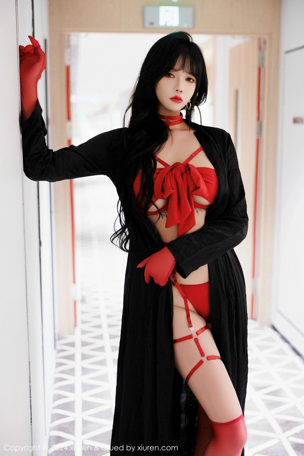 [[XiuRen秀人网]秀人网]No.9671_模特娜比性感红色情趣内衣配红色丝袜秀凹凸身材完美诱惑写真80P