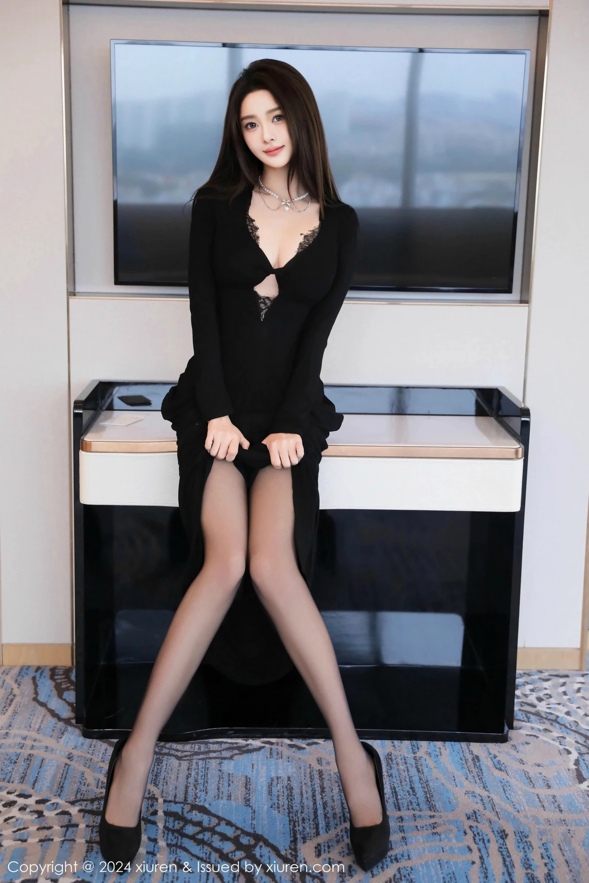 [[XiuRen秀人网]秀人网]No.9670_模特Candy糖糖性感黑色服饰露豹纹内衣配超薄黑丝秀美腿诱惑写真78P