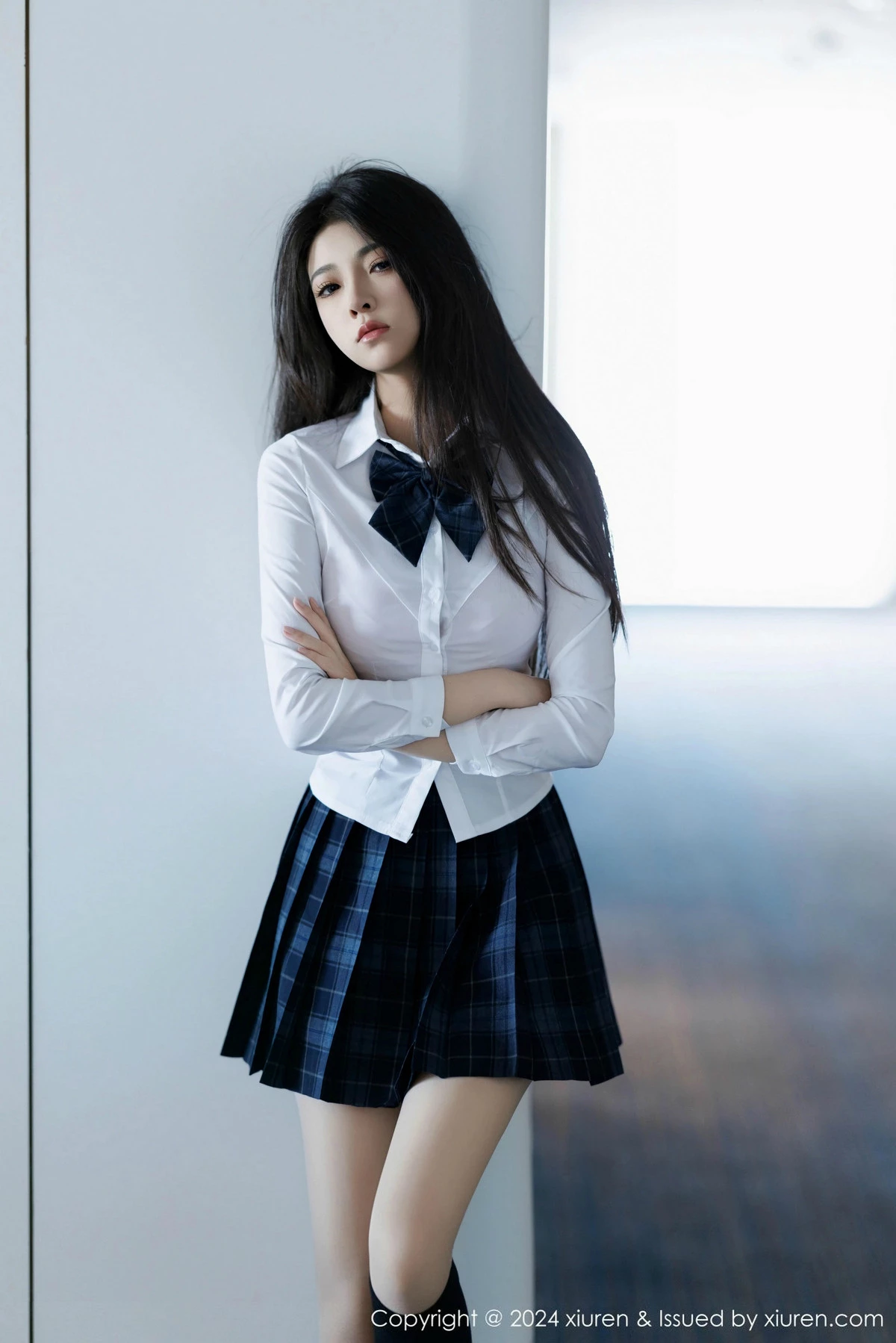 [[XiuRen秀人网]秀人网]No.9682_模特初梦瑶性感白T露粉红色内衣配超薄肉丝秀完美身材诱惑写真91P