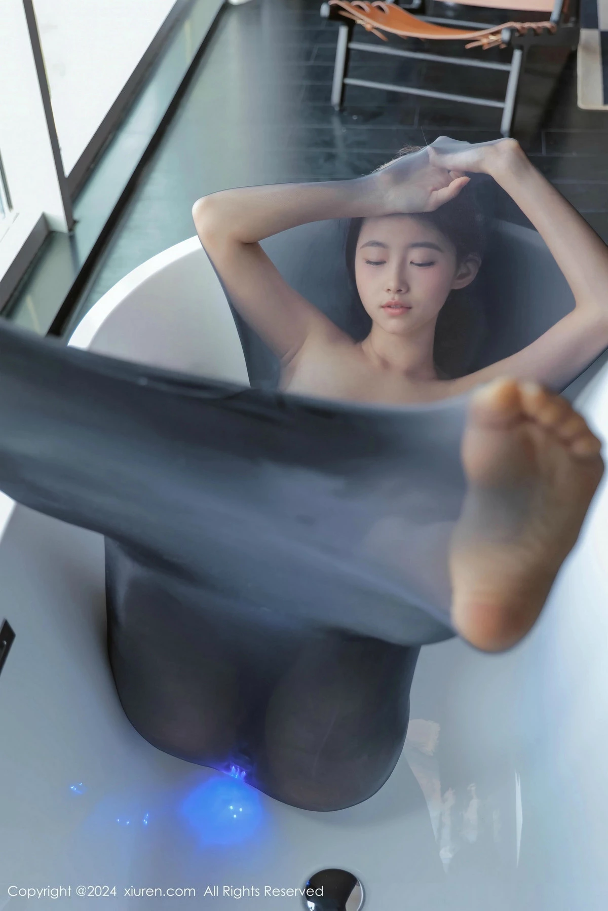 [[XiuRen秀人网]秀人网]No.9684_新人模特小橘子orange私房性感黑色连衣丝袜秀曼妙身姿诱惑写真69P