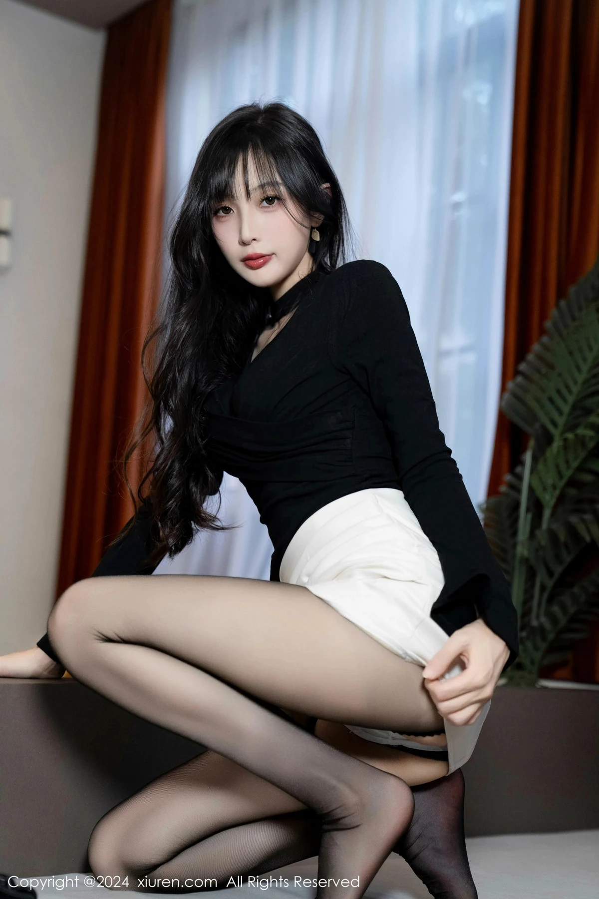 [[XiuRen秀人网]秀人网]No.9691_模特林星阑性感墨绿色内衣配超薄黑丝秀曼妙身姿迷人诱惑写真100P