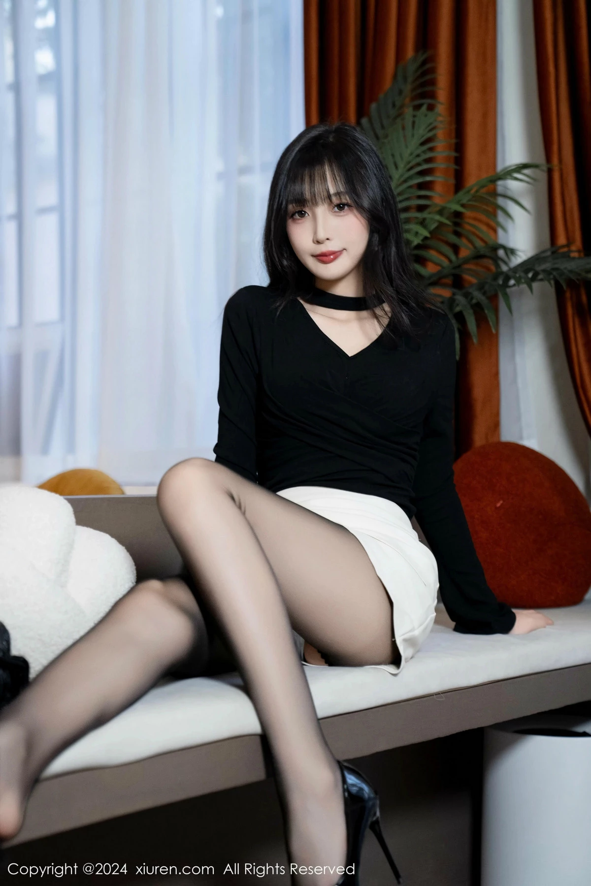 [[XiuRen秀人网]秀人网]No.9691_模特林星阑性感墨绿色内衣配超薄黑丝秀曼妙身姿迷人诱惑写真100P