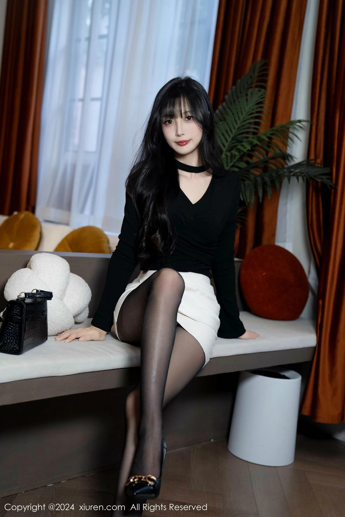 [[XiuRen秀人网]秀人网]No.9691_模特林星阑性感墨绿色内衣配超薄黑丝秀曼妙身姿迷人诱惑写真100P