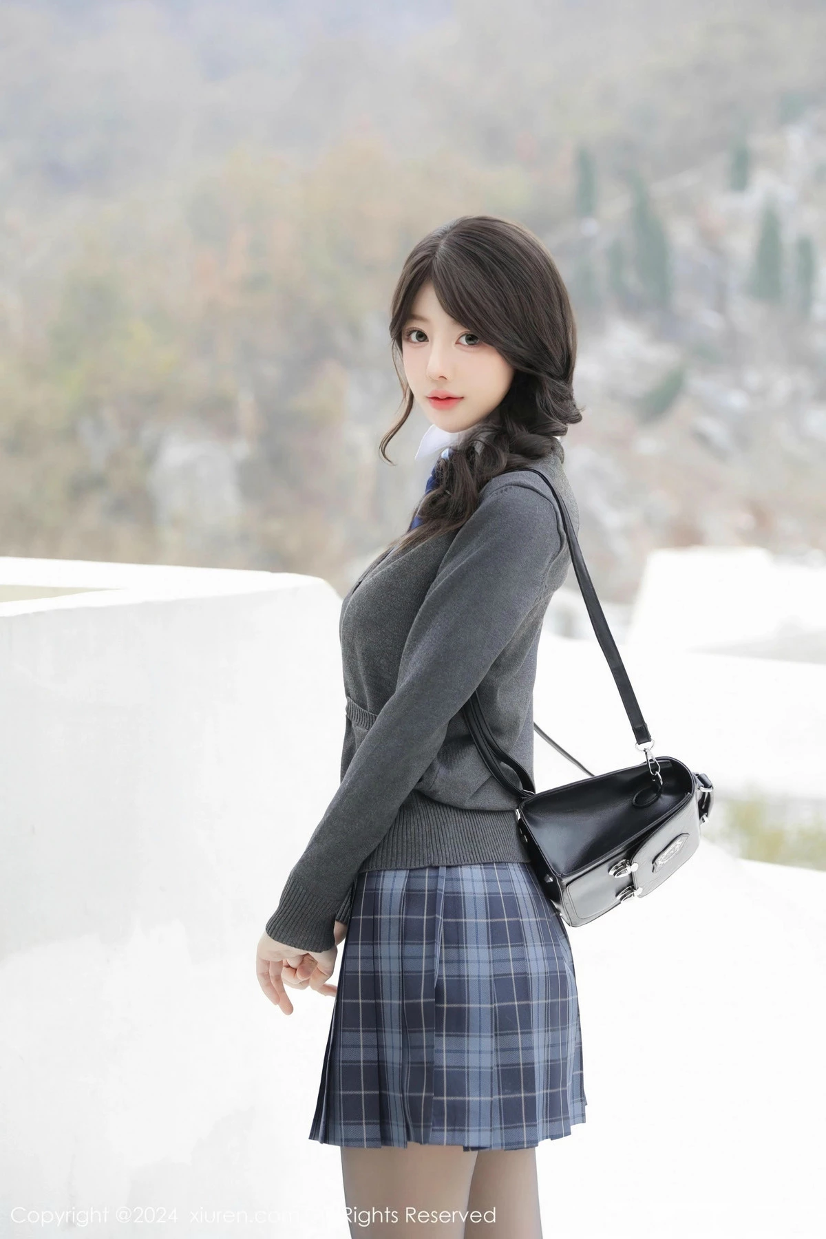 [[XiuRen秀人网]秀人网]No.9693_模特桃妖夭性感学妹制服露白色内衣配黑丝袜秀曼妙身姿诱惑写真77P