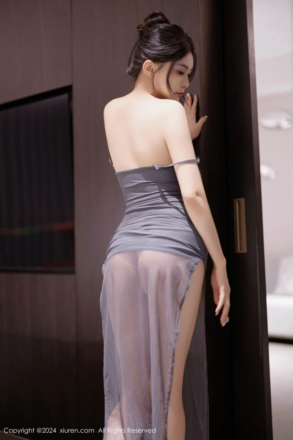 [[XiuRen秀人网]秀人网]No.9688_模特凯竹Quinn性感绿色比基尼+红色连衣裙秀丰腴身材诱惑写真81P