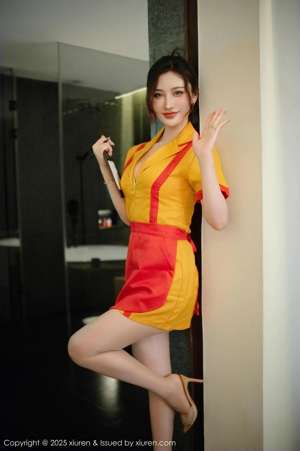 [[XiuRen秀人网]秀人网]No.9695_模特蕾蕾醒了没性感黄色厨娘服饰露深色内衣秀丰腴身材诱惑写真42P