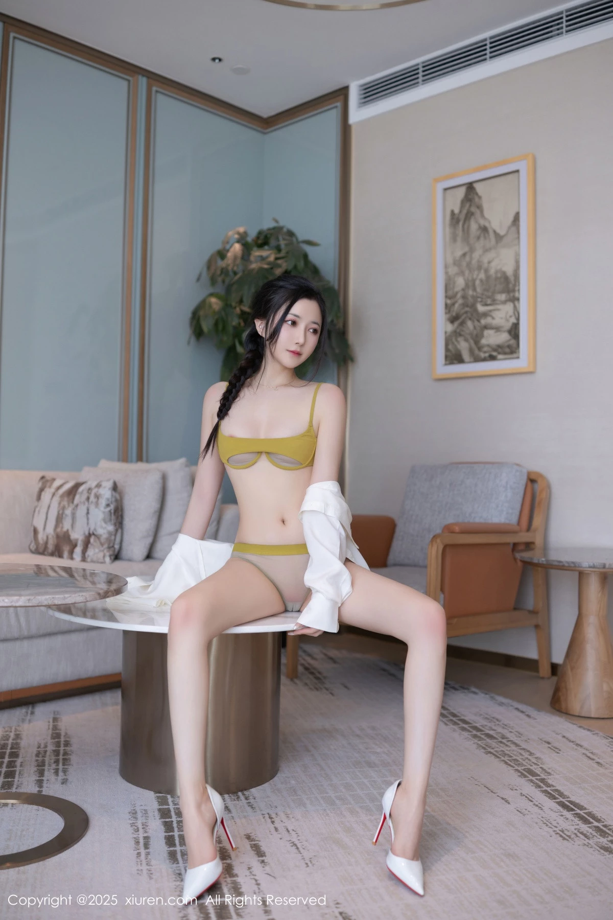 [[XiuRen秀人网]秀人网]No.9709_模特鱼子酱Fish白衬衫露性感内衣配肉丝吊袜秀曼妙身材诱惑写真80P