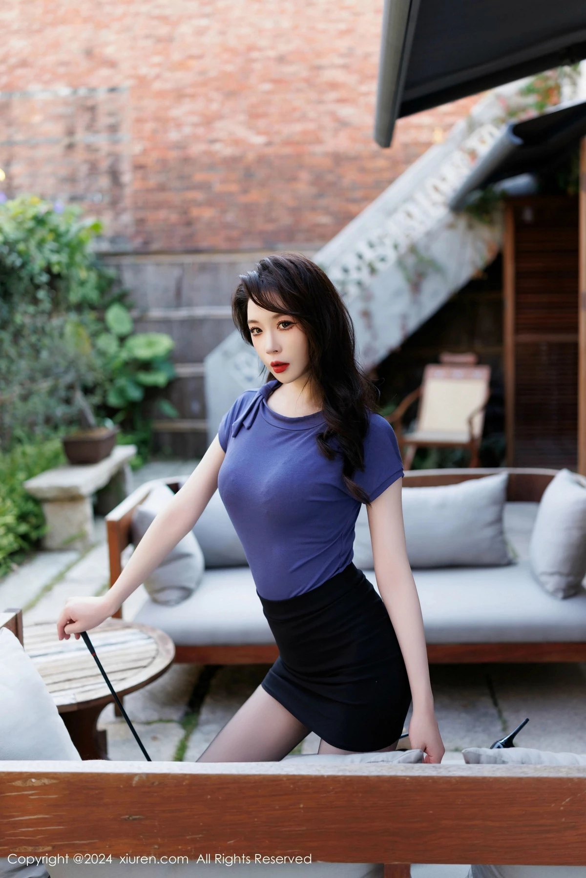 [[XiuRen秀人网]秀人网]No.9619_模特梦心玥性感蓝T露黑色蕾丝内衣配超薄黑丝秀高挑身材诱惑写真81P